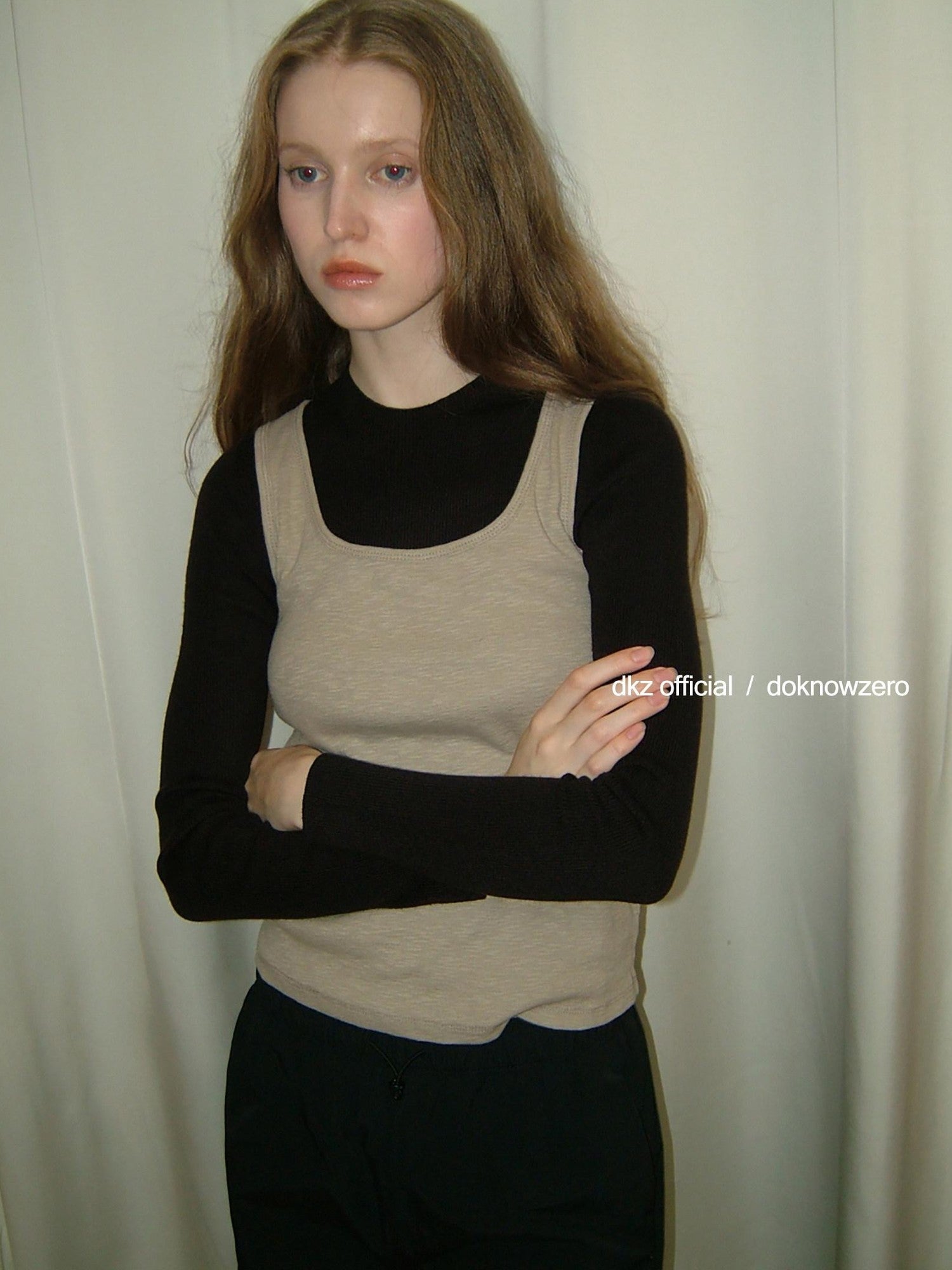 DKZ OFFICIAL Solid Knit Slim Fit Round Neck Women&