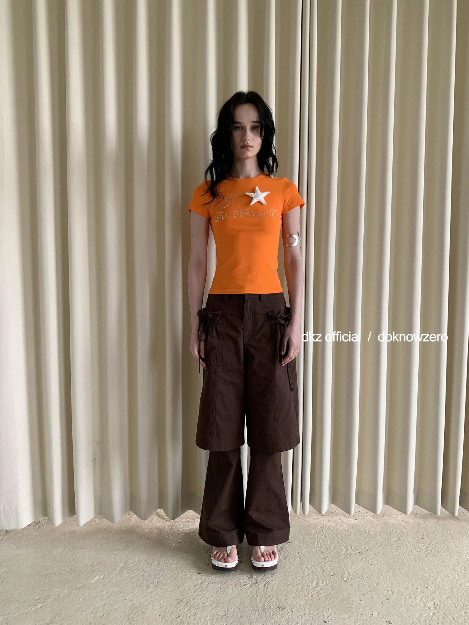 DKZ OFFICIAL Sparkle Dot Star Embellished Slim Fit T-Shirt