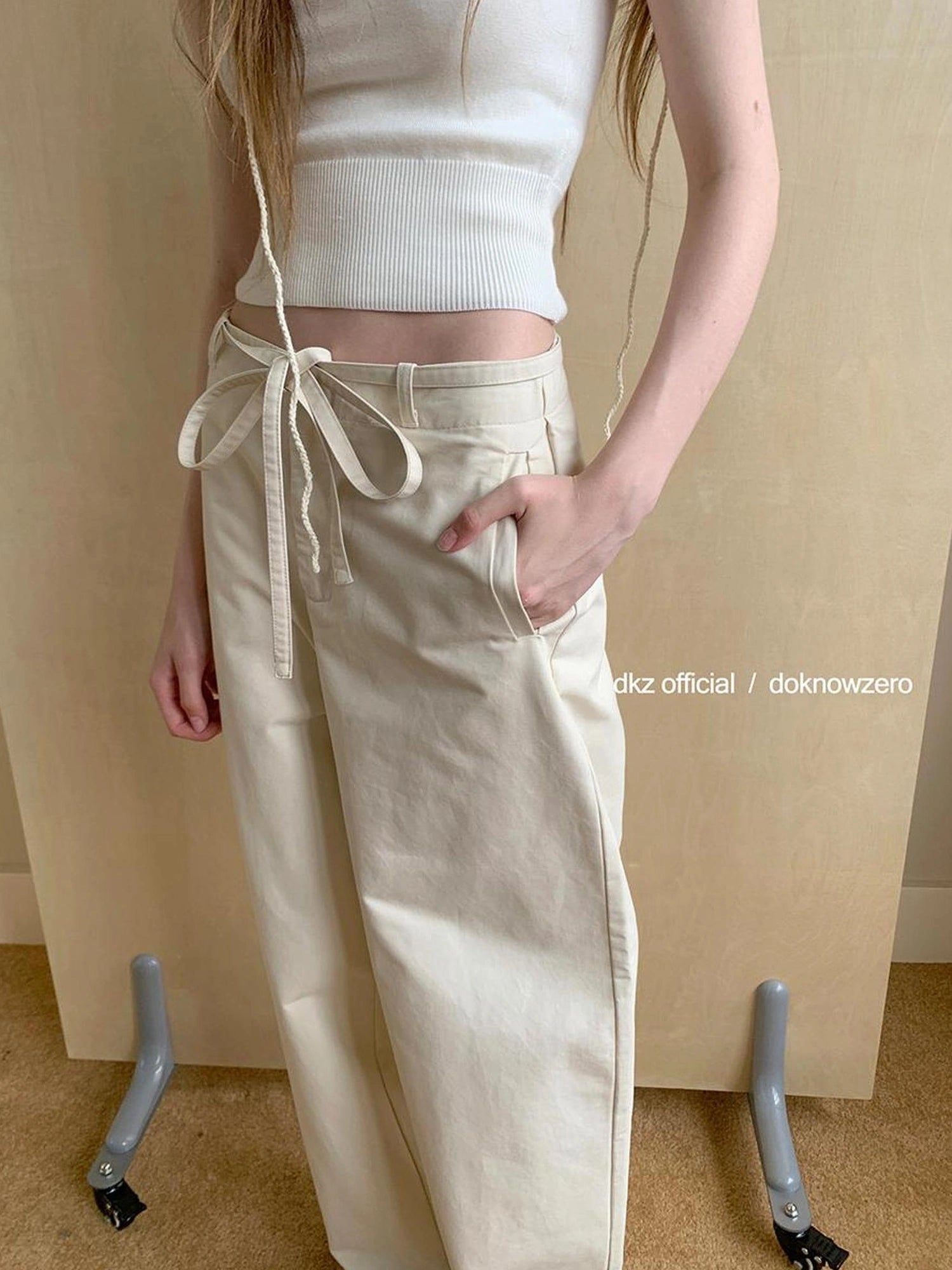 DKZ OFFICIAL Straight Leg Trousers In Apricot