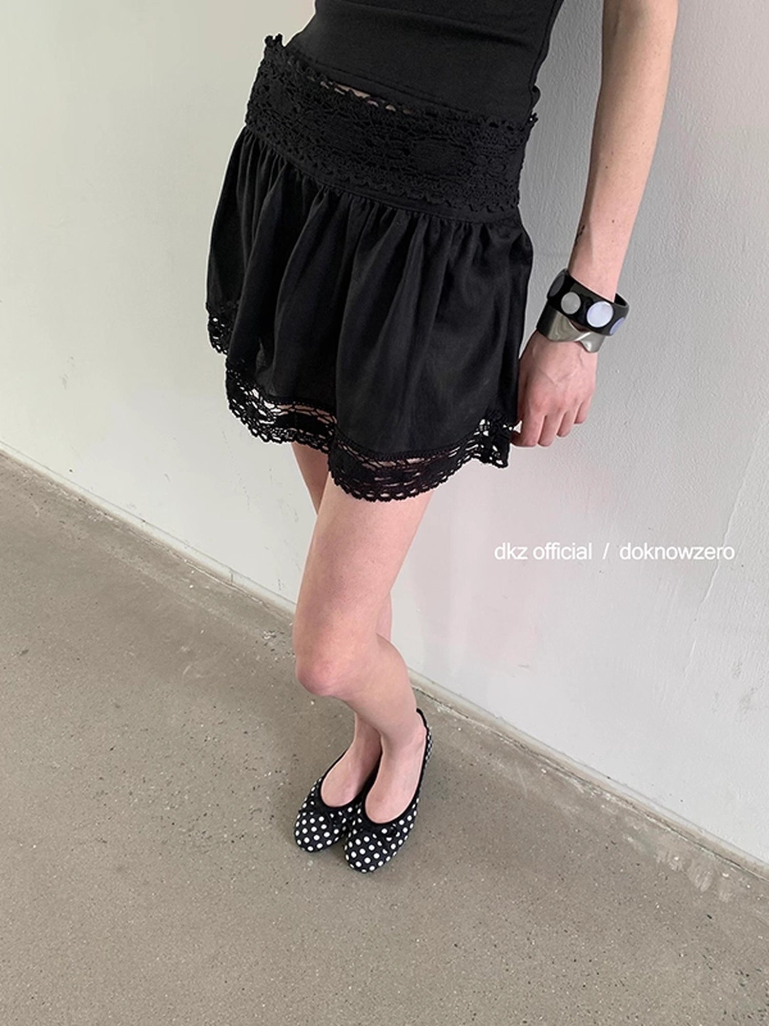 DKZ_OFFICIAL_Tencel_Linen_Blend_Ballet_Short_Skirt_With_Lace_Trim_MISSTT