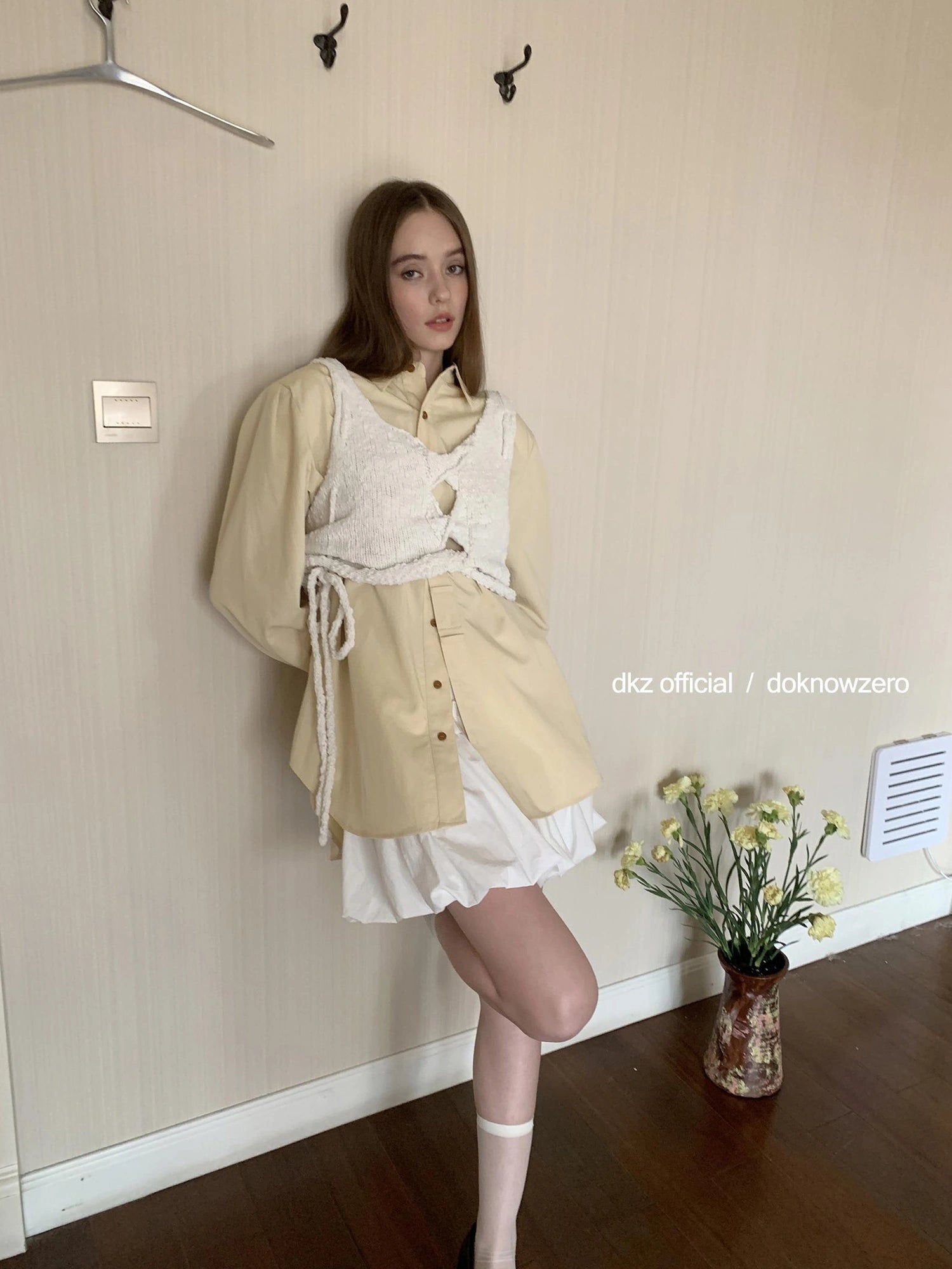 DKZ OFFICIAL Textured Knit Rope Tie Sleeveless Top