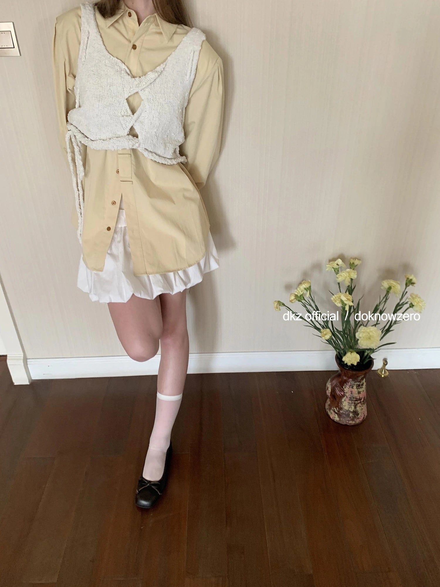 DKZ OFFICIAL Textured Knit Rope Tie Sleeveless Top