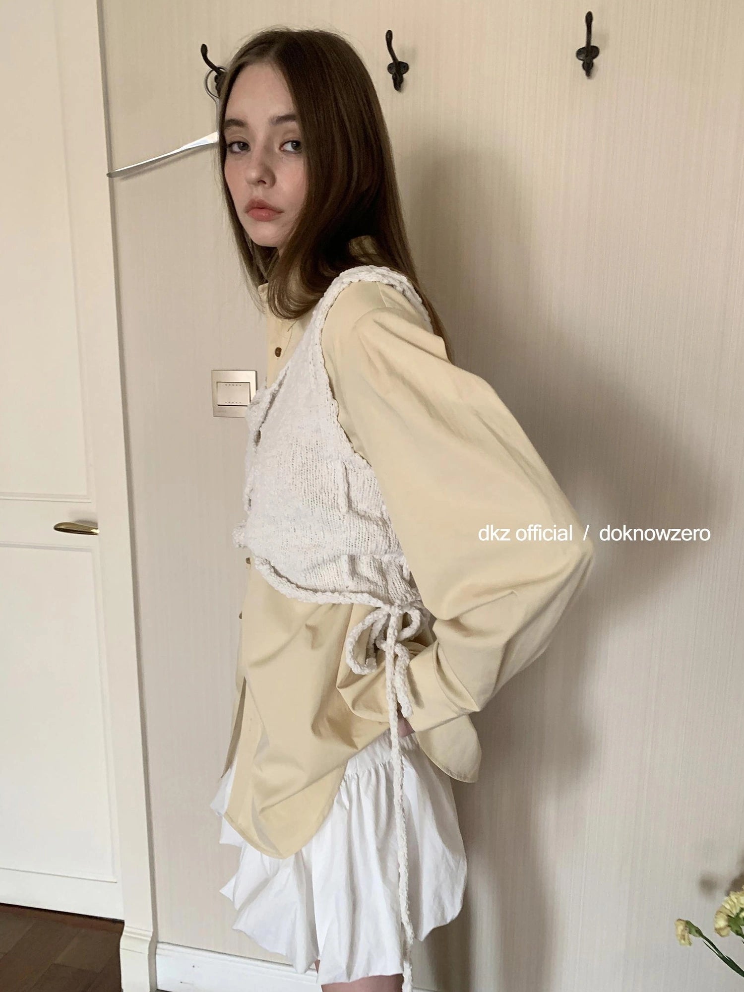 DKZ OFFICIAL Textured Knit Rope Tie Sleeveless Top