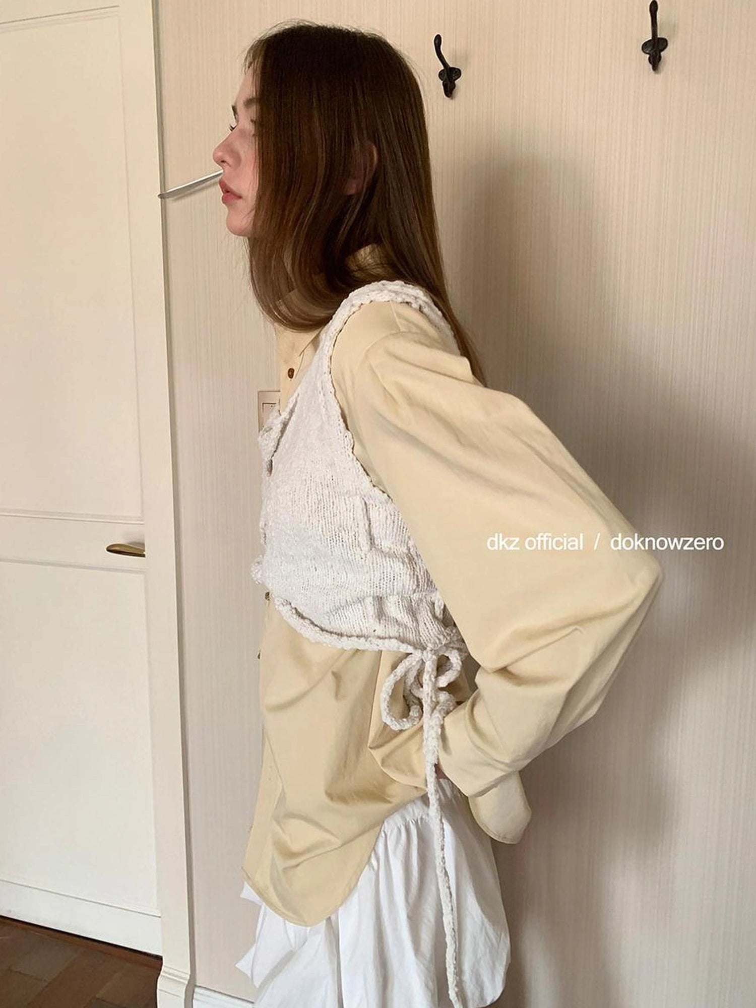 DKZ OFFICIAL Textured Knit Rope Tie Sleeveless Top