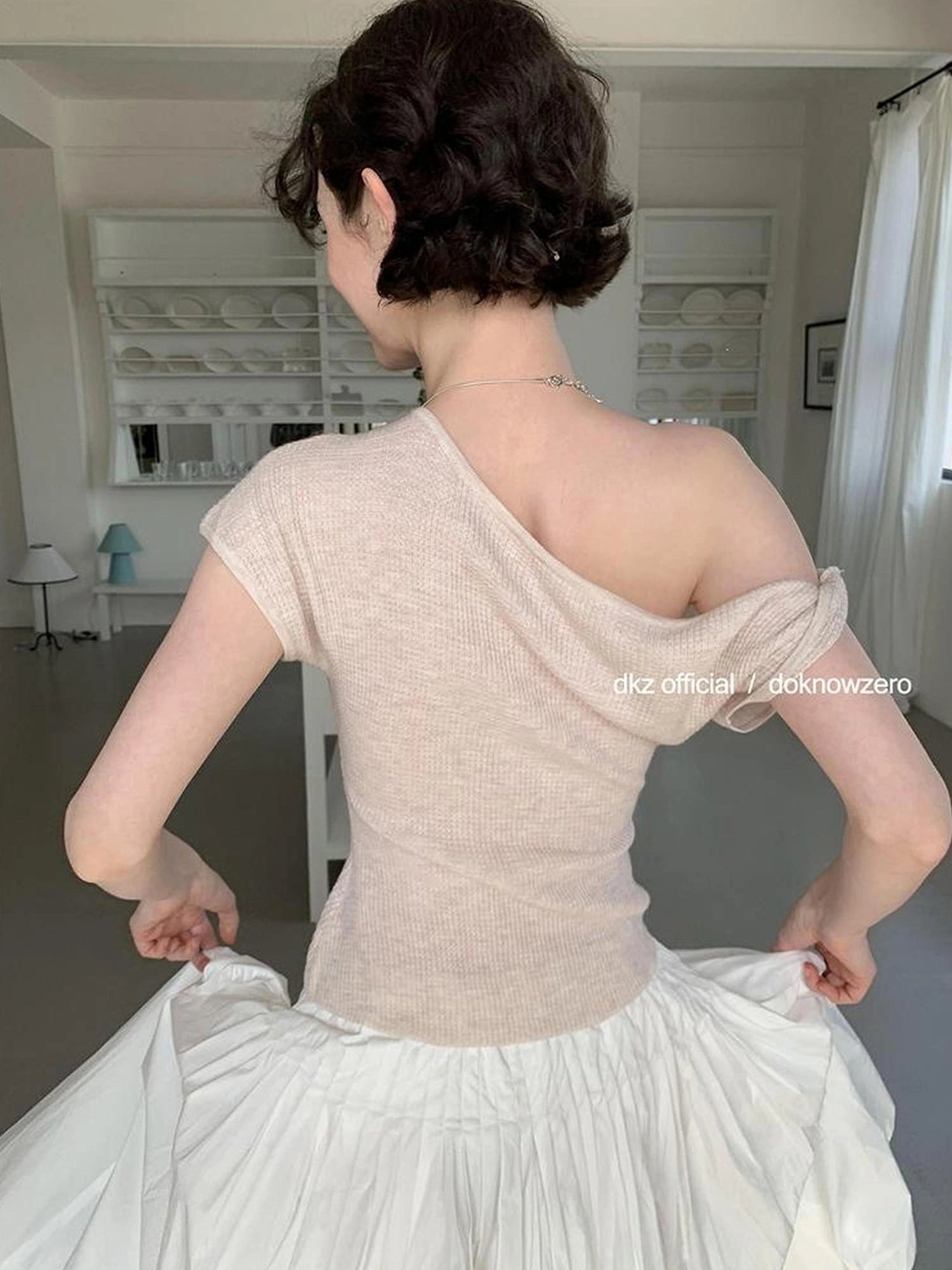 DKZ OFFICIAL Twisted Off Shoulder Knit Crop Top