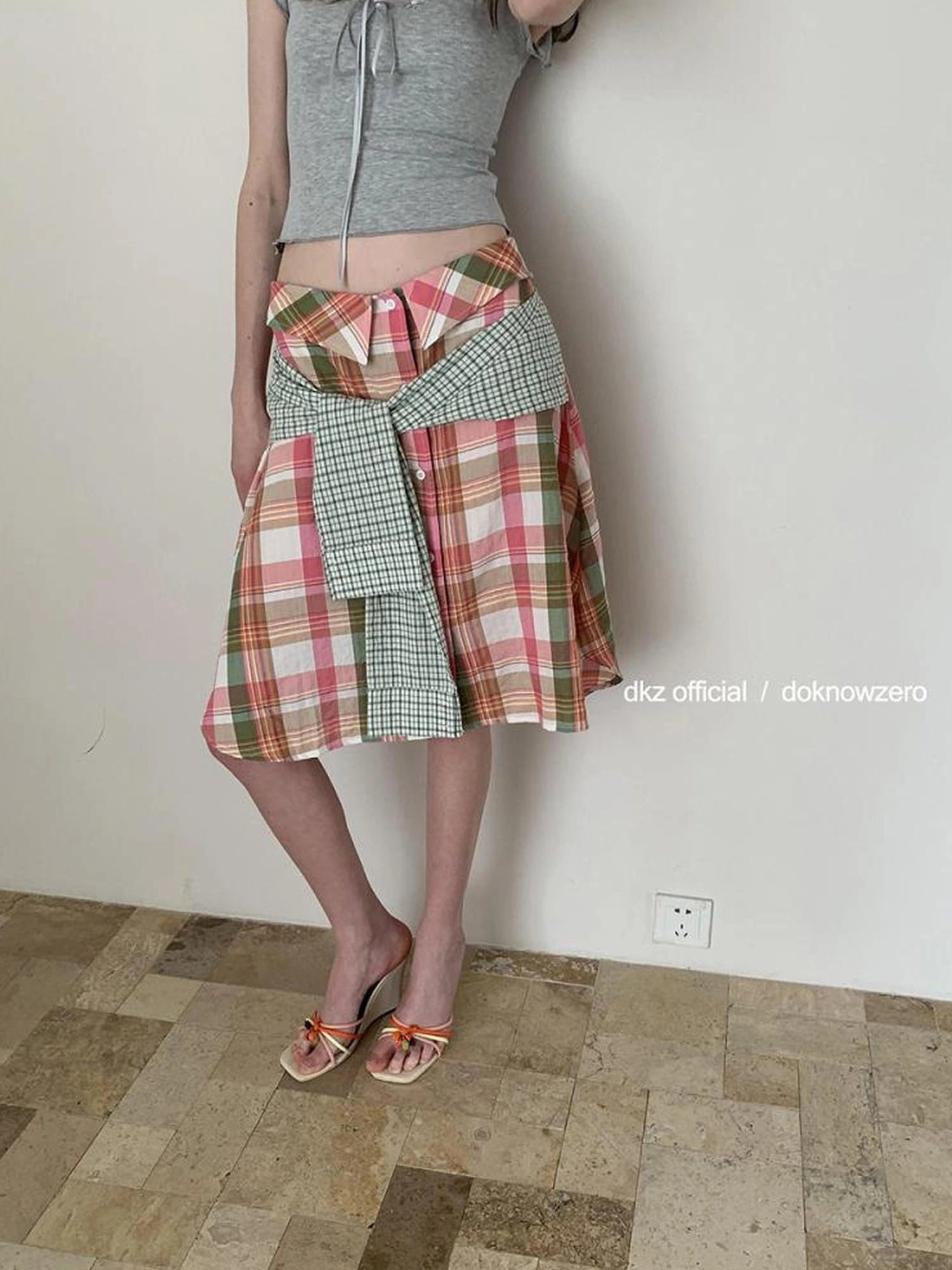 DKZ OFFICIAL Two Way Pink Plaid Skirt With Retro Corset Top