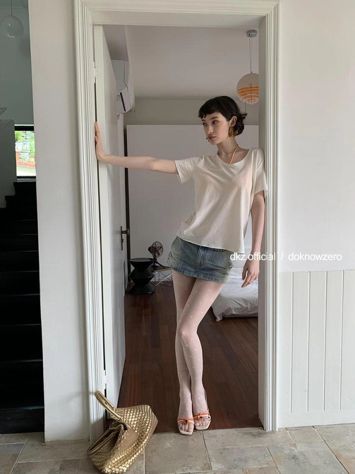 DKZ OFFICIAL U Neck High Twist Long Staple Cotton T-shirt