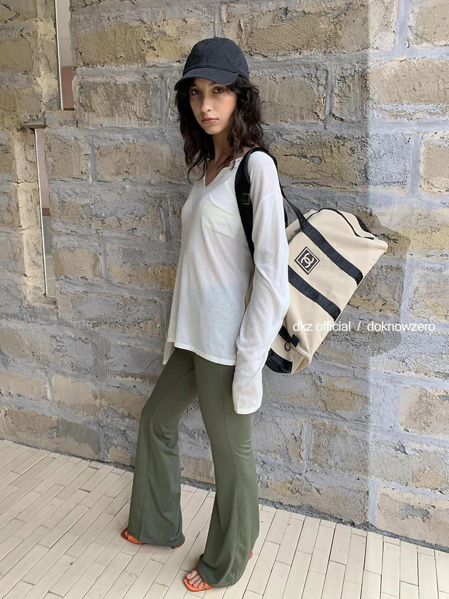 DKZ OFFICIAL V-Neck Acrylic Blend Knit Long Sleeve Top