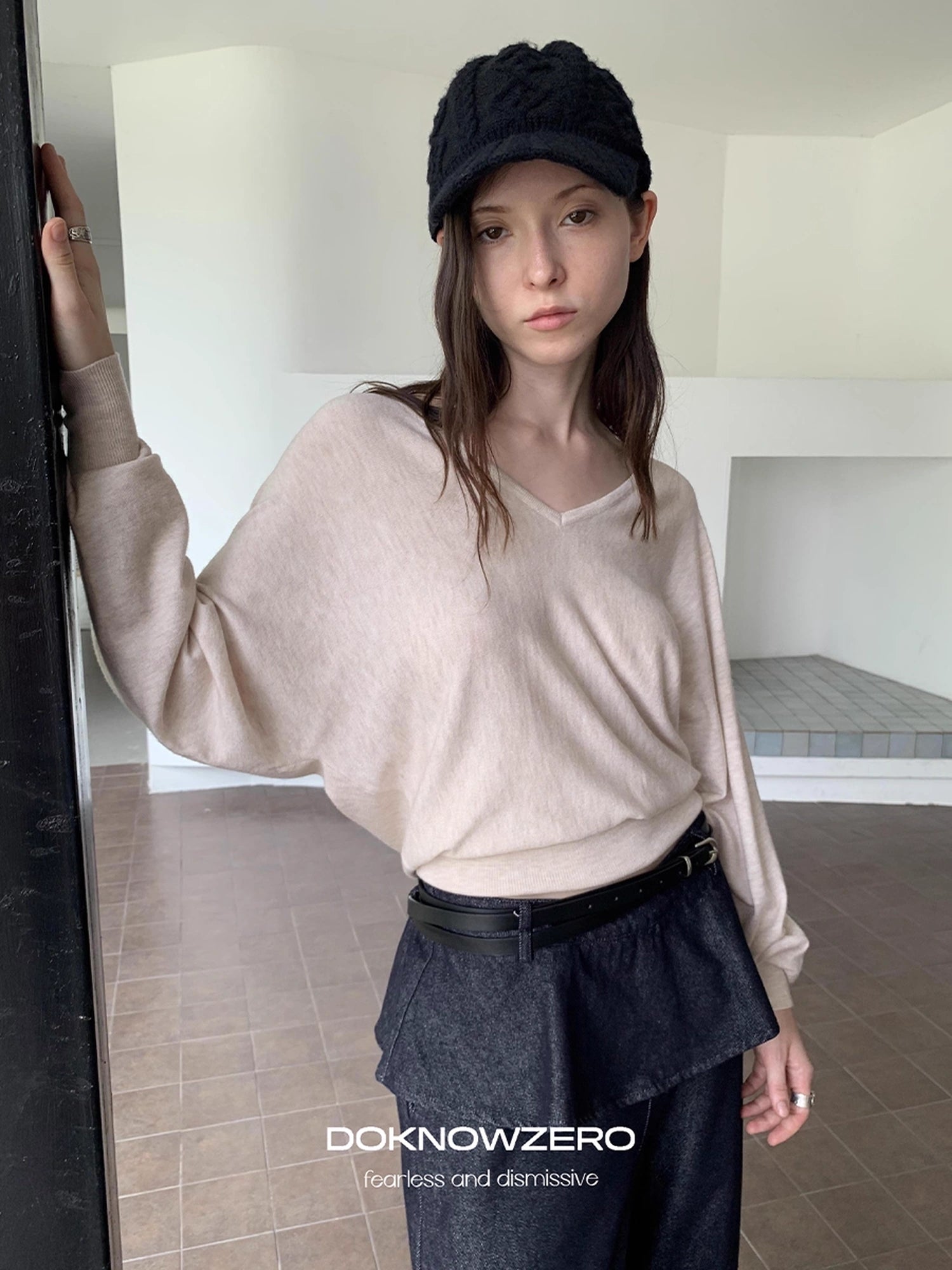 DKZ_OFFICIAL_V-Neck_Batwing_Sleeve_Knitted_Long_Sleeve_Top_MISSTT