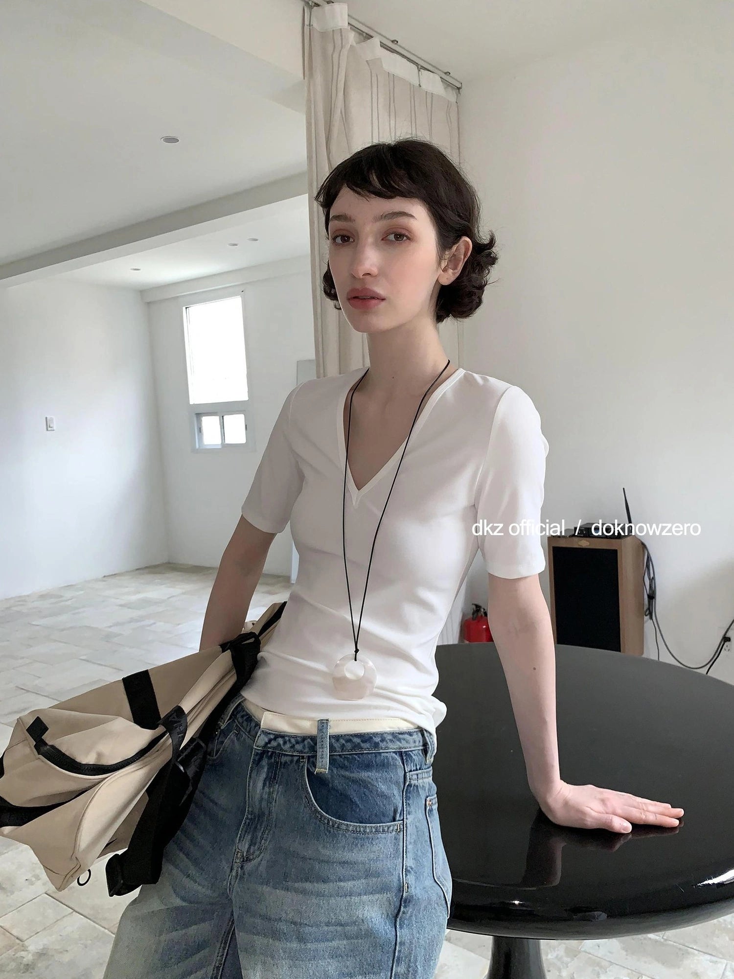 DKZ OFFICIAL V-Neck Solid Basic Mid-Sleeve T-Shirt For Women