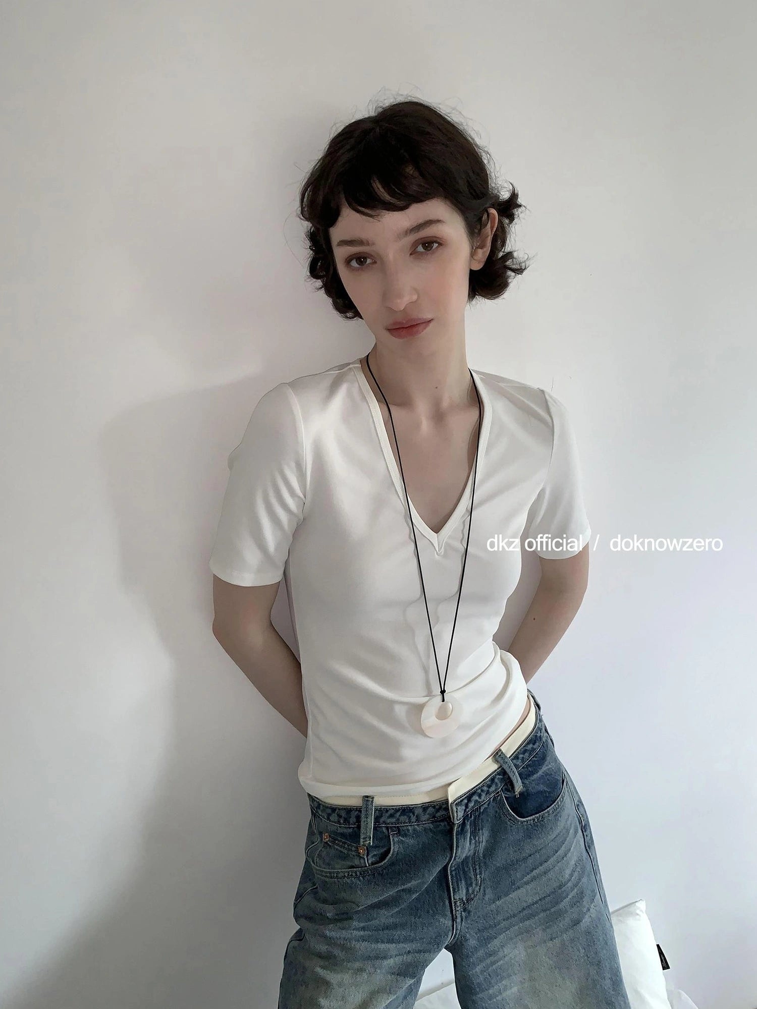 DKZ OFFICIAL V-Neck Solid Basic Mid-Sleeve T-Shirt For Women