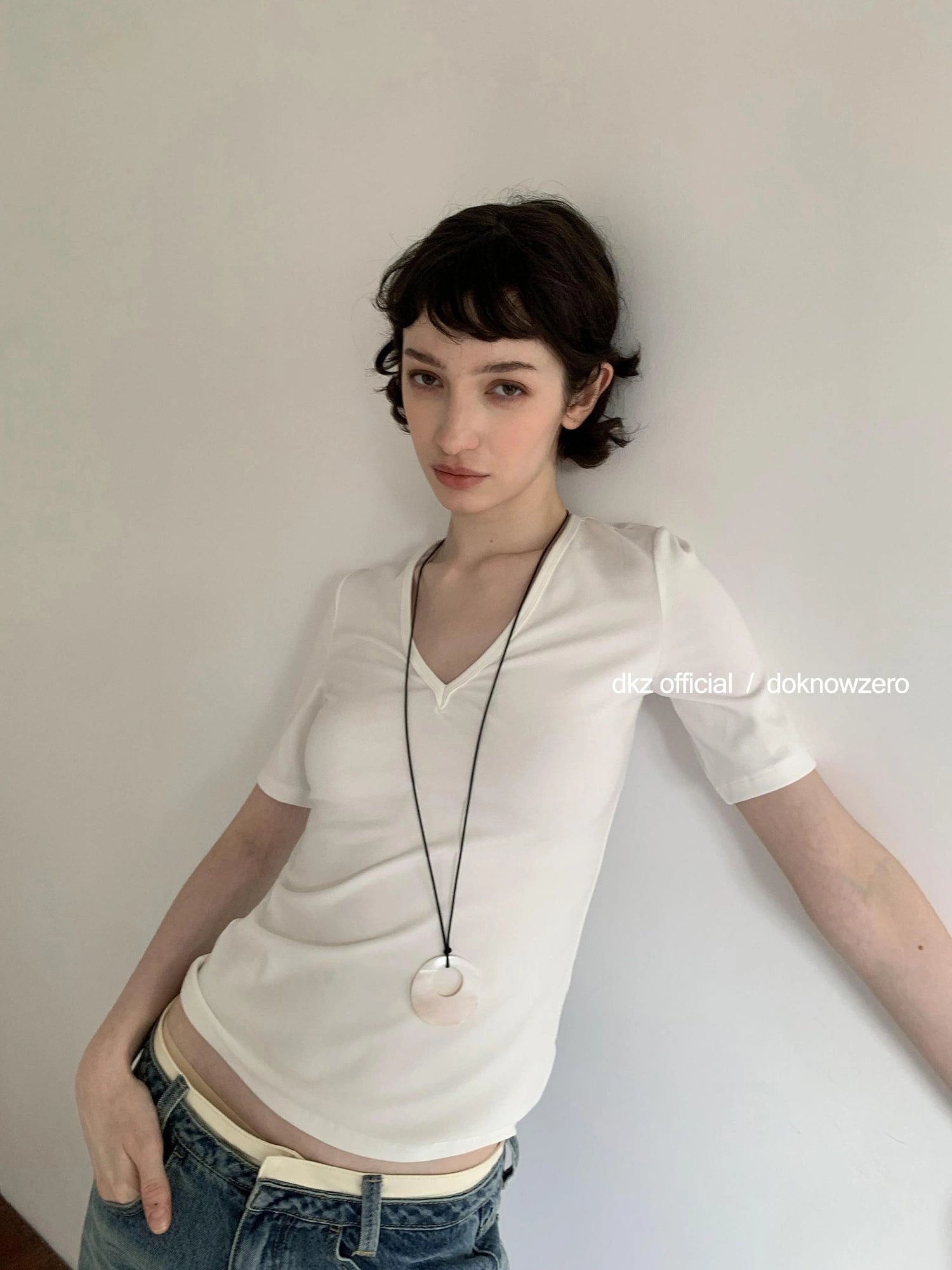 DKZ OFFICIAL V-Neck Solid Basic Mid-Sleeve T-Shirt For Women