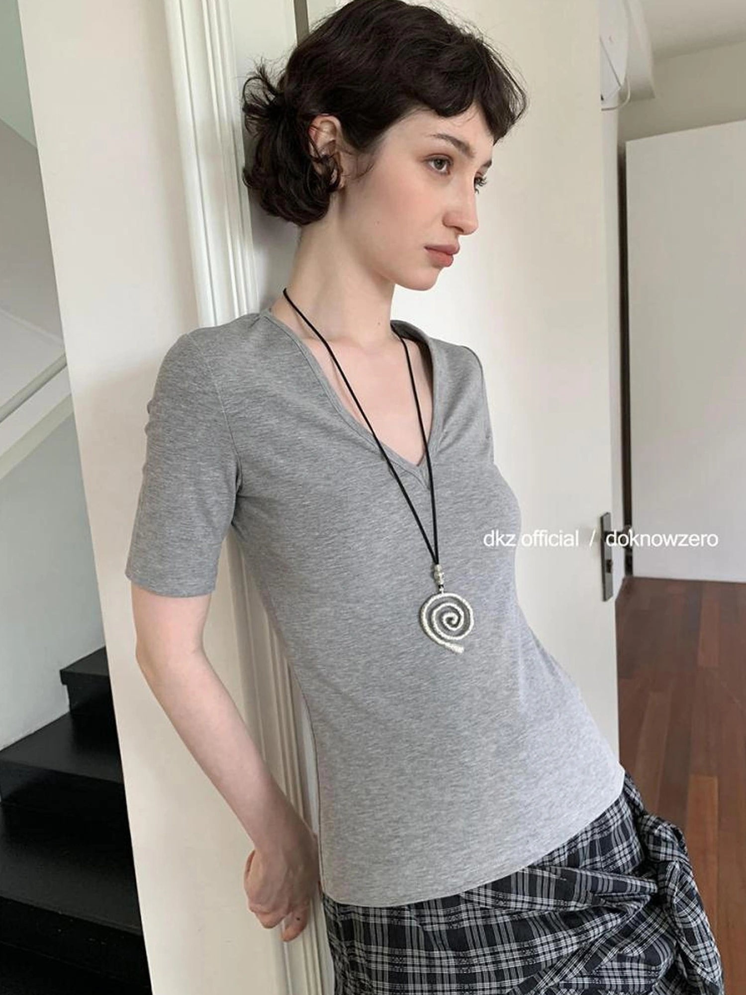DKZ OFFICIAL V-Neck Solid Basic Mid-Sleeve T-Shirt For Women
