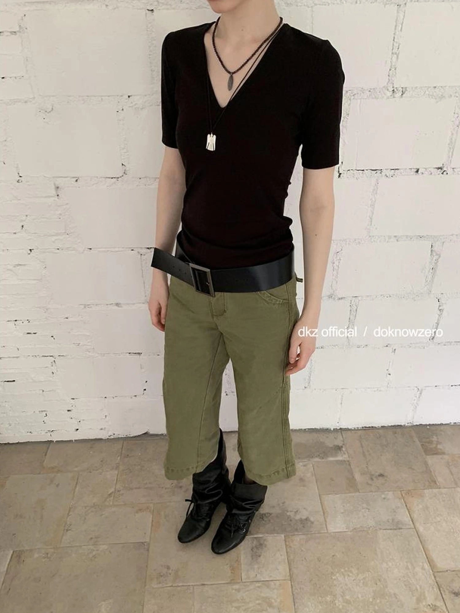 DKZ OFFICIAL V-Neck Solid Basic Mid-Sleeve T-Shirt For Women