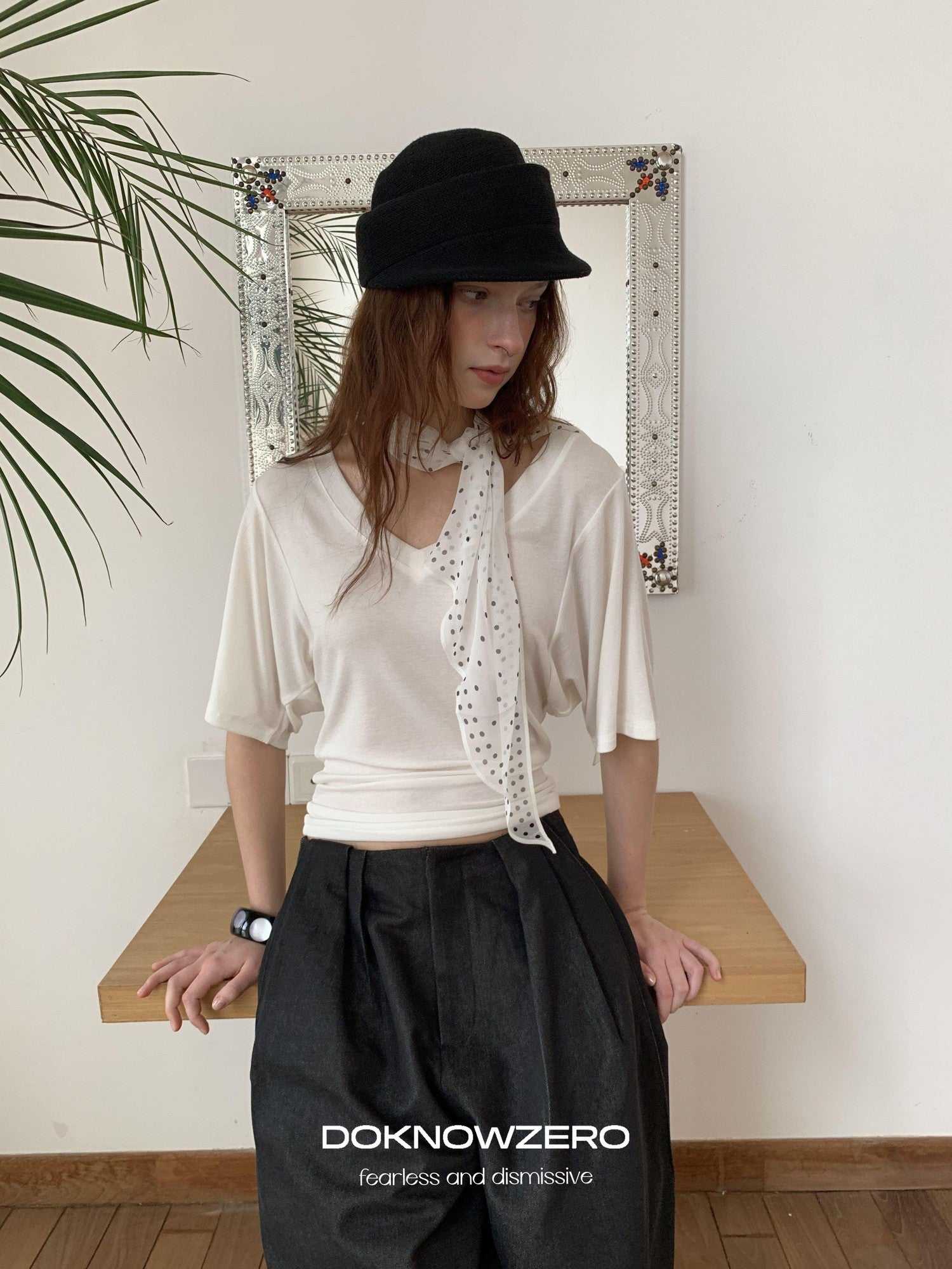 DKZ OFFICIAL V-neck Batwing Sleeve Cinched Waist Women&