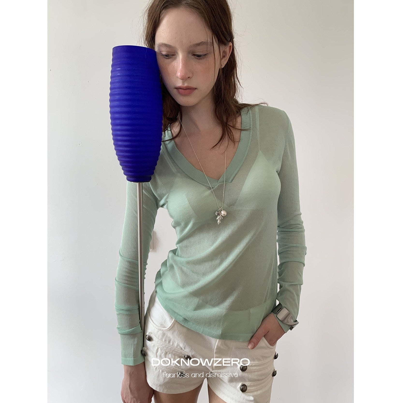 DKZ_OFFICIAL_V-neck_Uv_Protection_Soft_Lightweight_Casual_Women&