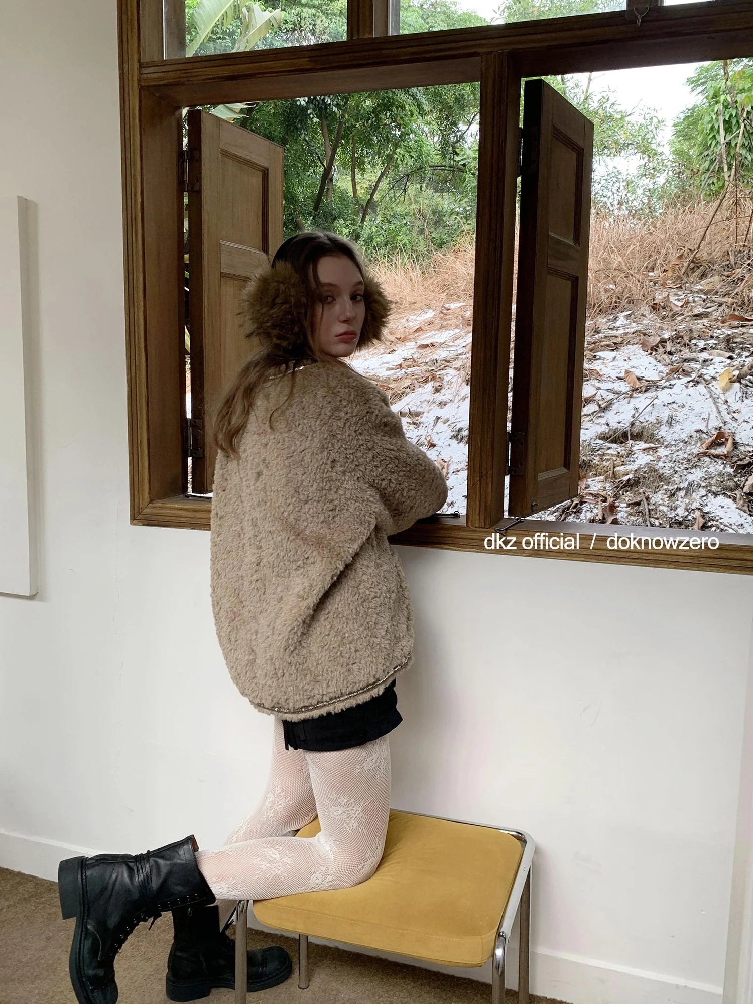 DKZ OFFICIAL Vintage Beige Faux Shearling Round Neck Blouse With Sequins