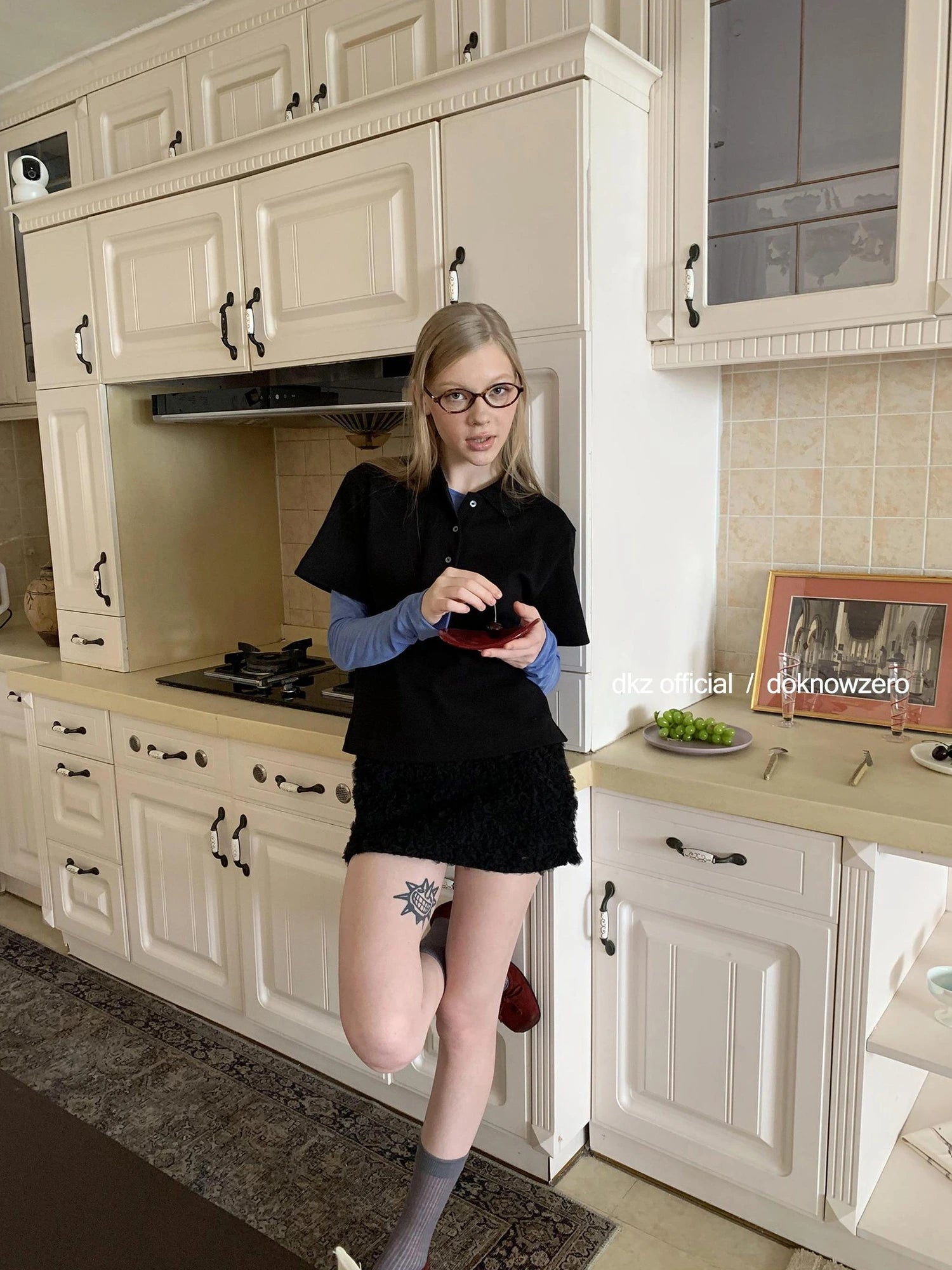 DKZ OFFICIAL Vintage Black Polo Collar T-shirt For Women