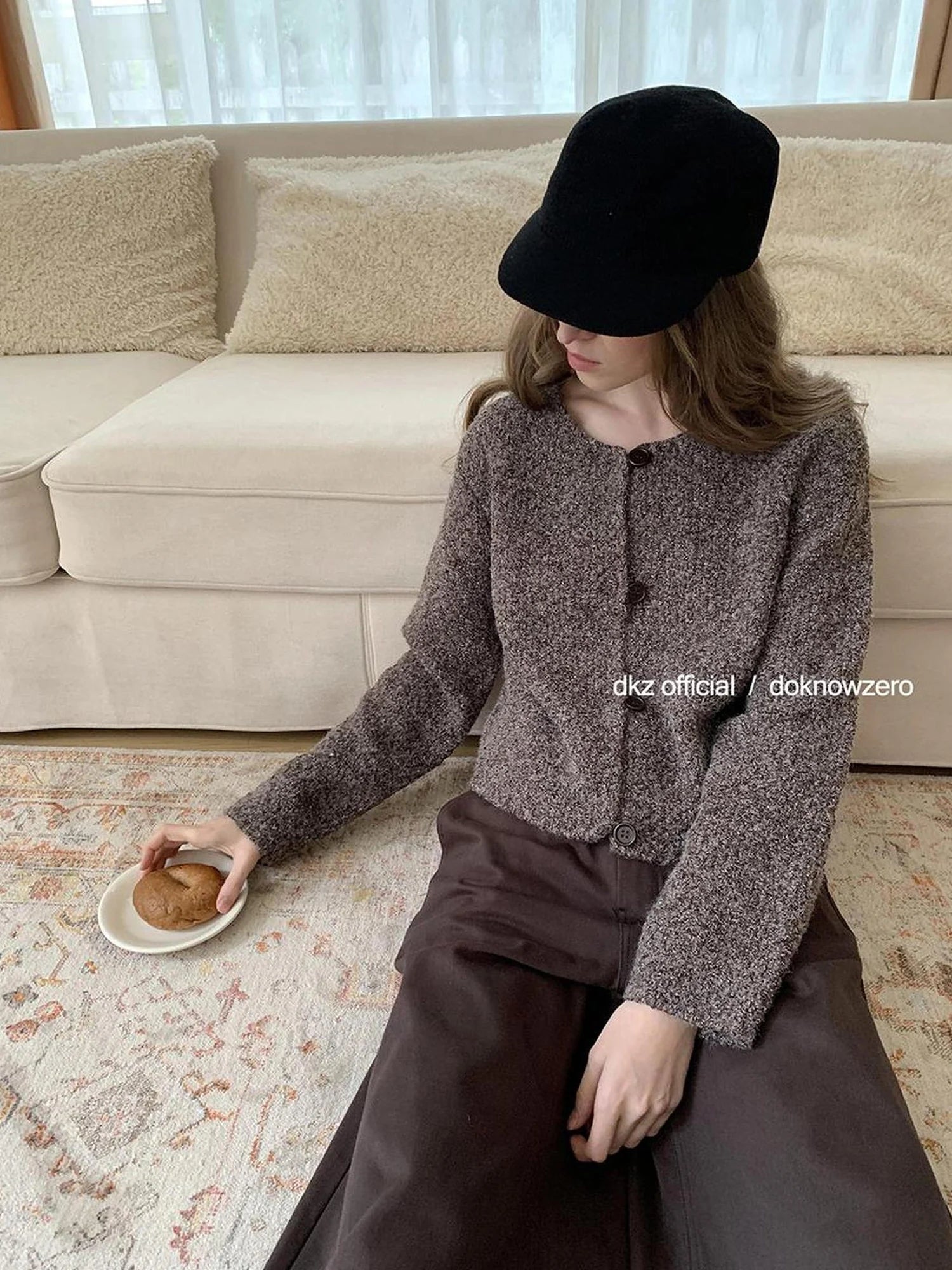 DKZ OFFICIAL Vintage Brown Acrylic Blend Knit Cardigan