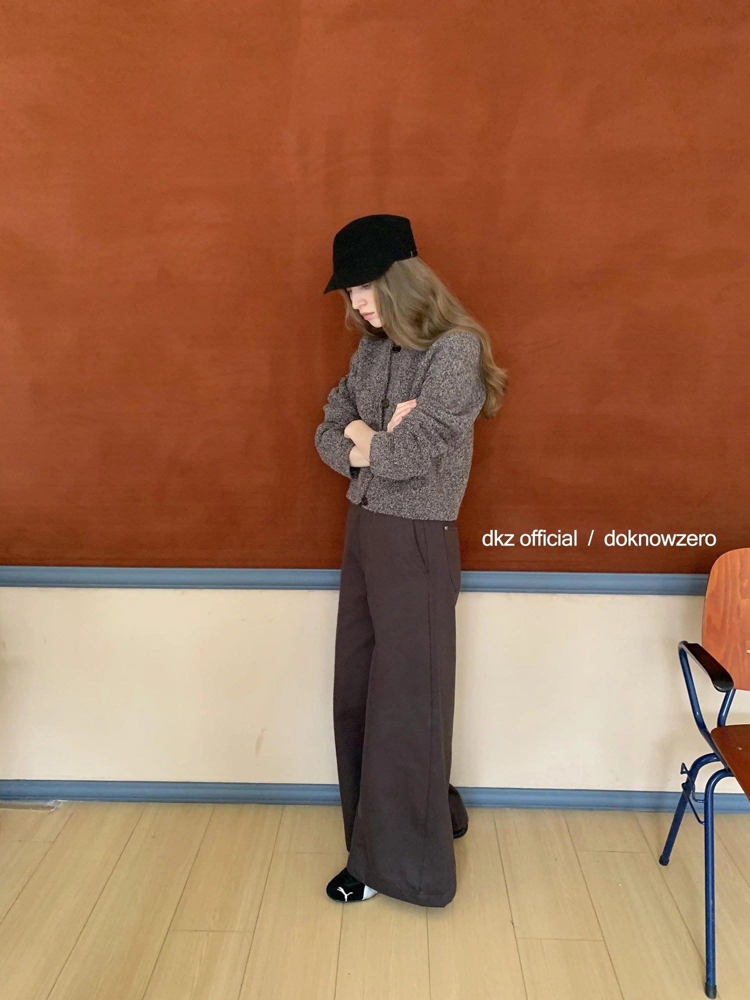 DKZ OFFICIAL Vintage Brown Acrylic Blend Knit Cardigan