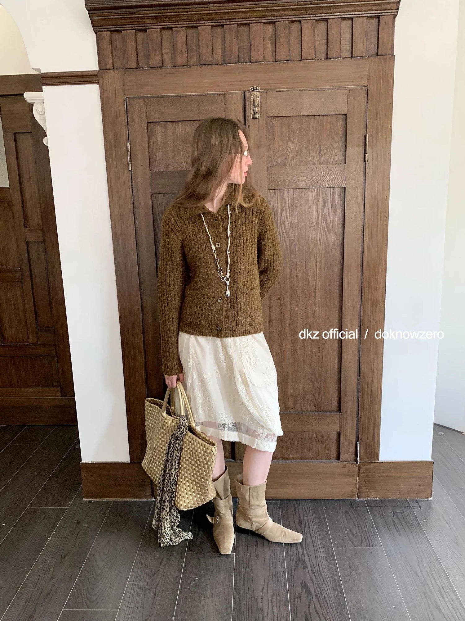 DKZ OFFICIAL Vintage Brown Knit Cardigan For Women Fall Retro Collar Casual Long Sleeve Top