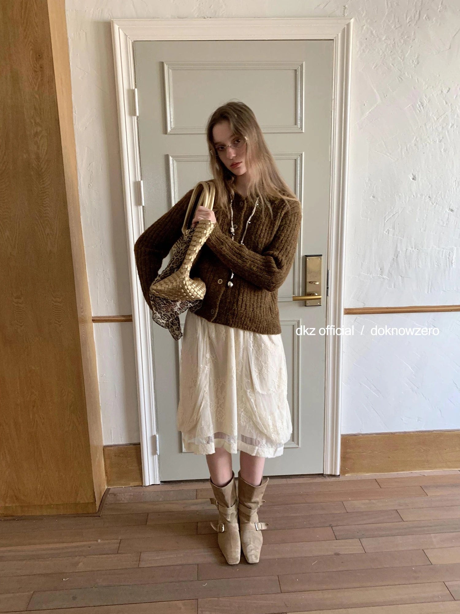 DKZ OFFICIAL Vintage Brown Knit Cardigan For Women Fall Retro Collar Casual Long Sleeve Top