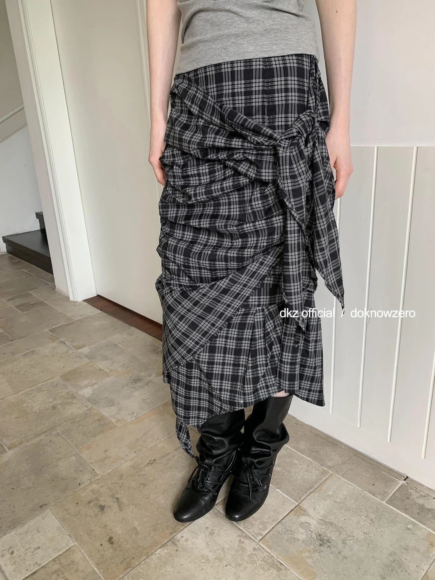 DKZ OFFICIAL Vintage Plaid Midi Skirt With Asymmetric Pleats