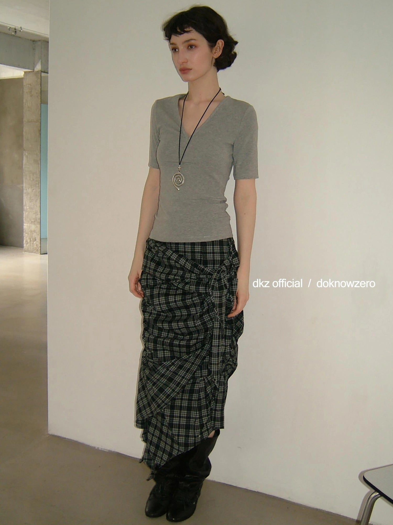 DKZ OFFICIAL Vintage Plaid Midi Skirt With Asymmetric Pleats