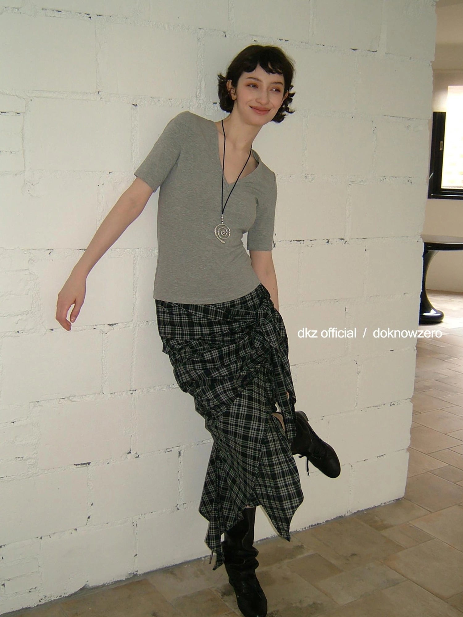 DKZ OFFICIAL Vintage Plaid Midi Skirt With Asymmetric Pleats