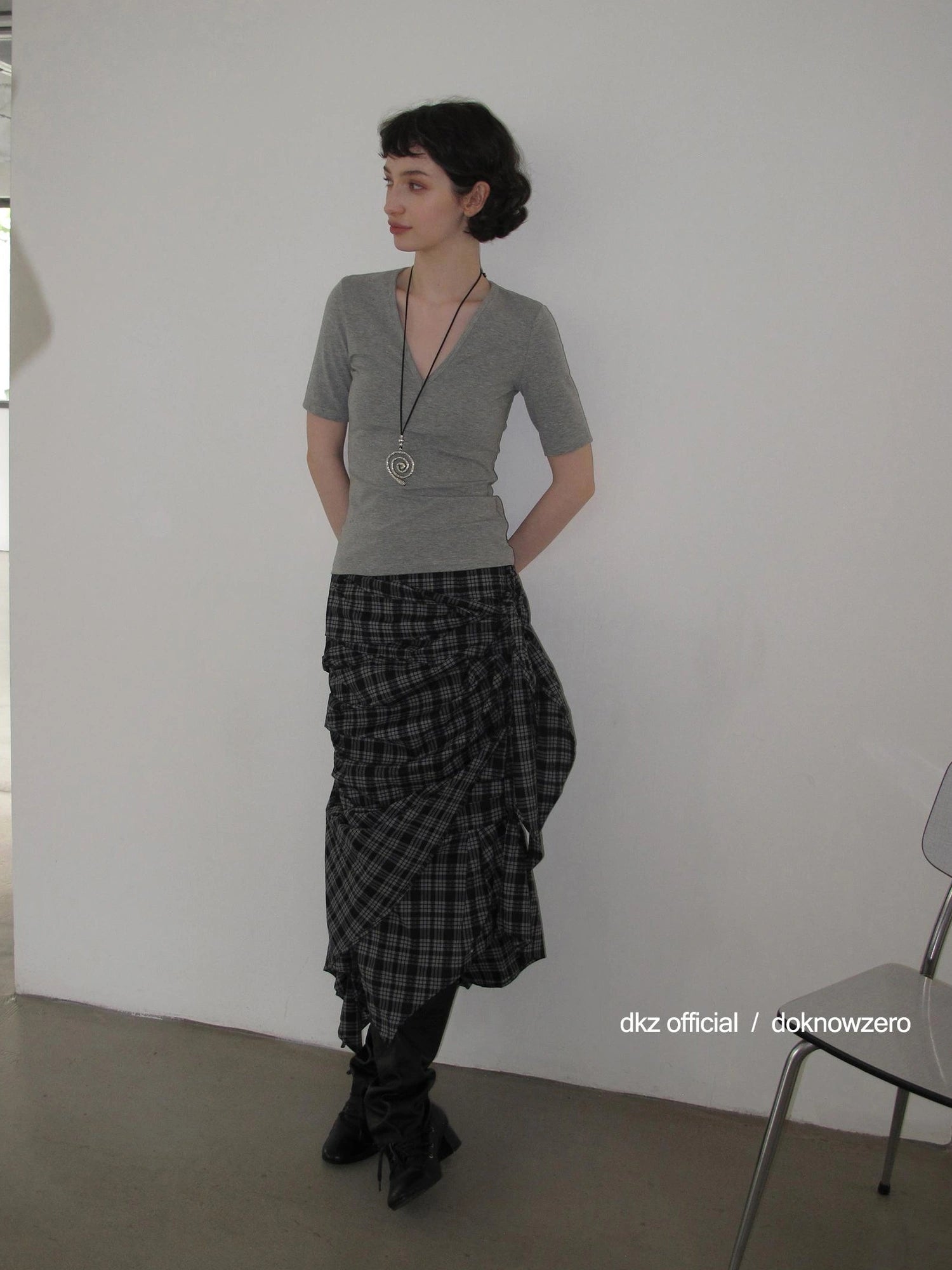 DKZ OFFICIAL Vintage Plaid Midi Skirt With Asymmetric Pleats