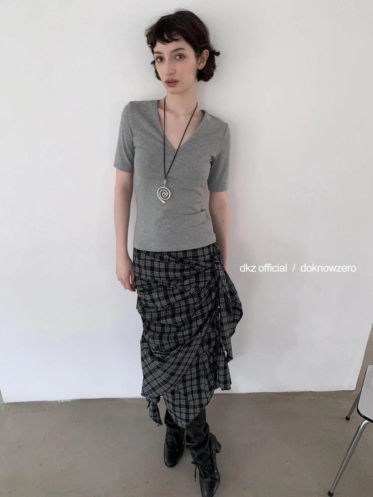 DKZ OFFICIAL Vintage Plaid Midi Skirt With Asymmetric Pleats