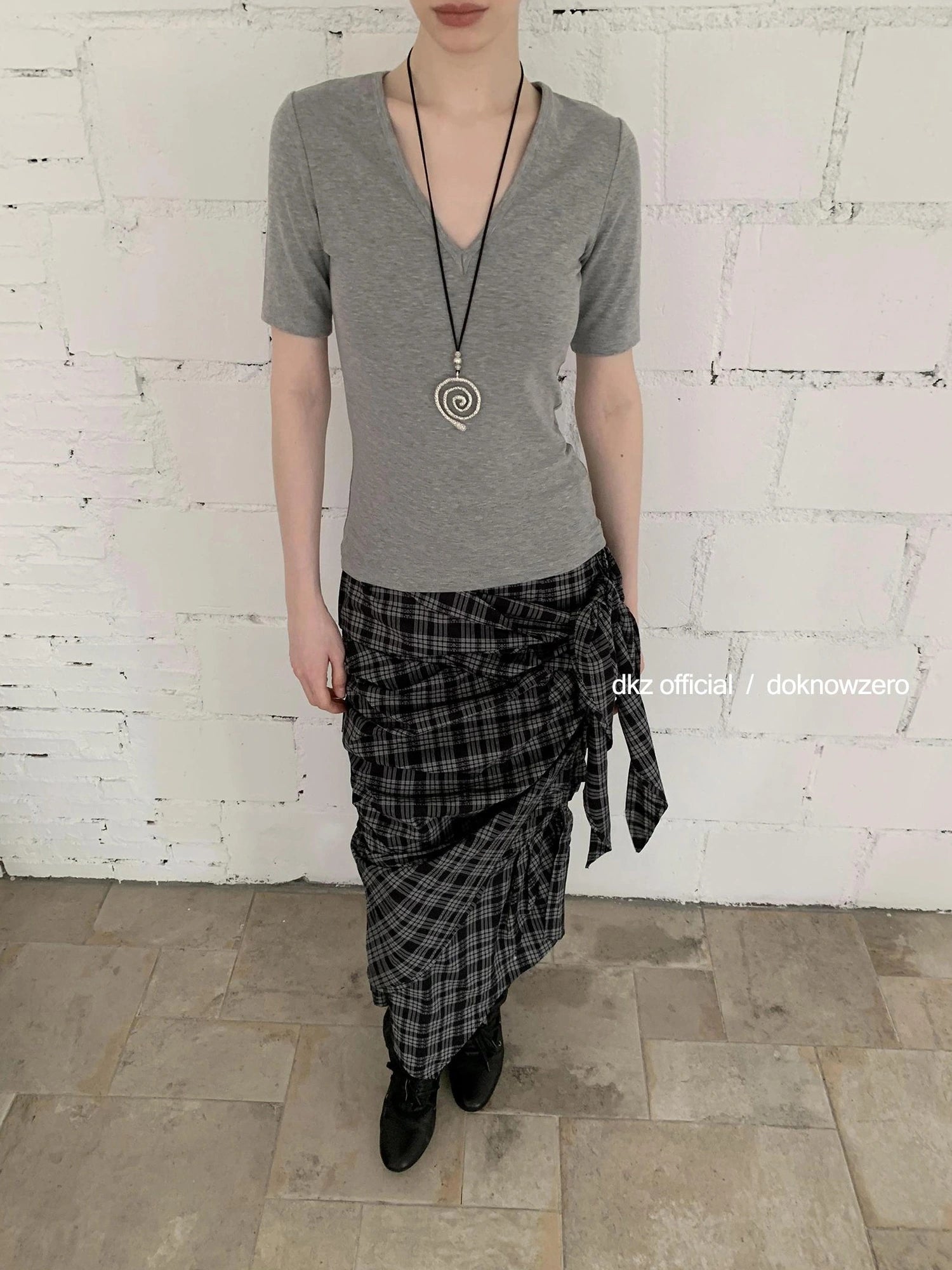 DKZ OFFICIAL Vintage Plaid Midi Skirt With Asymmetric Pleats