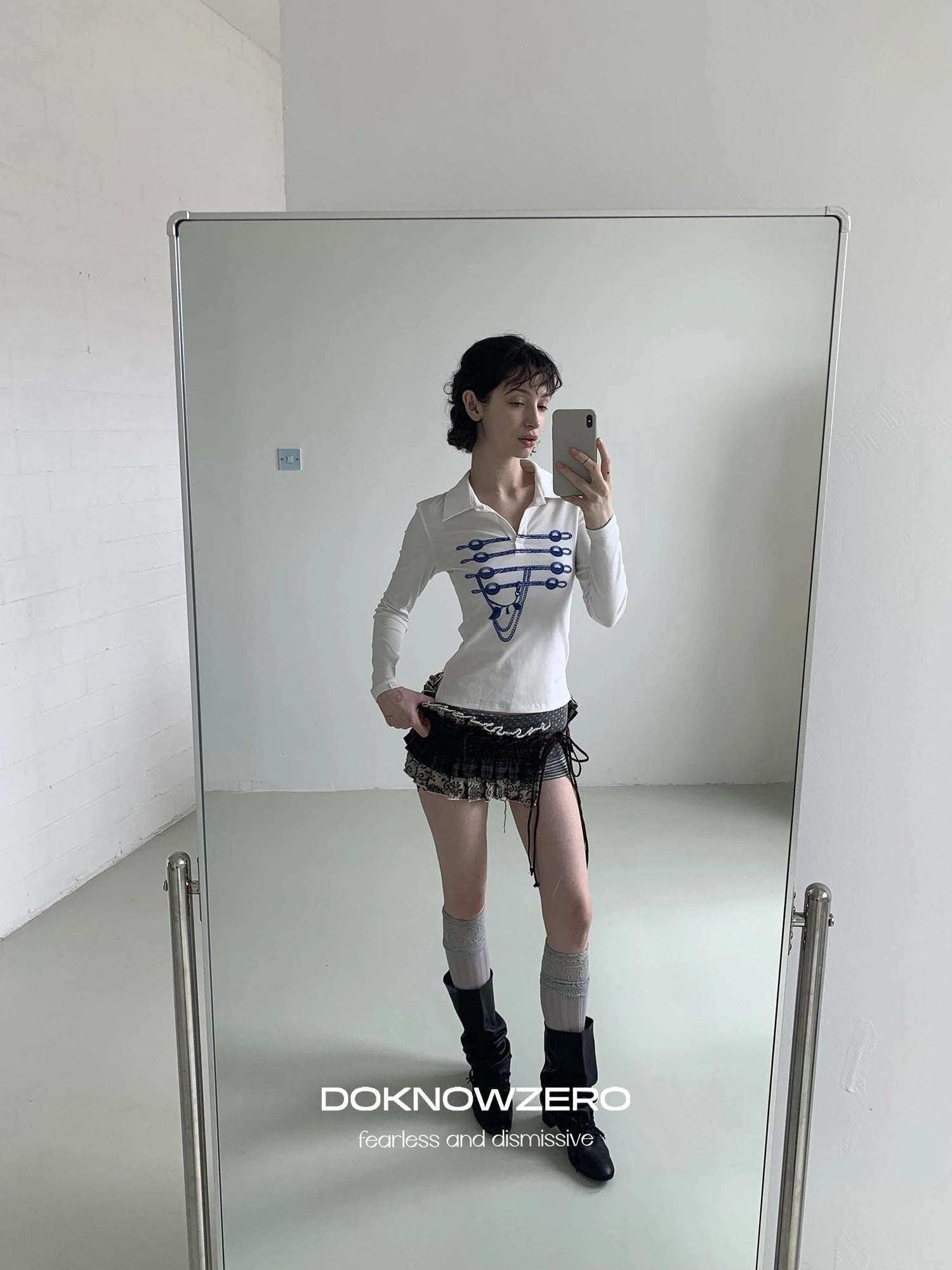 DKZ OFFICIAL Vintage Print Sailor Collar Long Sleeve Tee