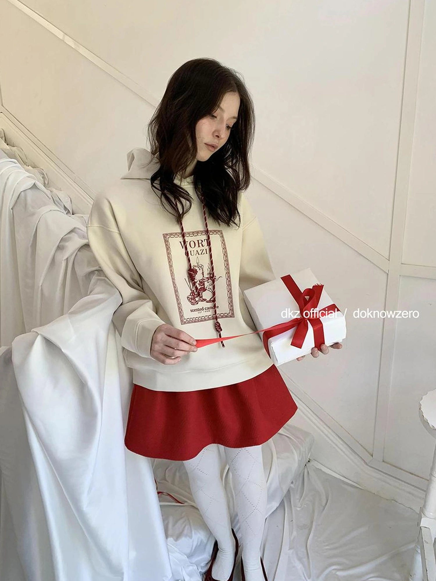 DKZ OFFICIAL Vintage Stamp Print Fleece Hooded Sweatshirt