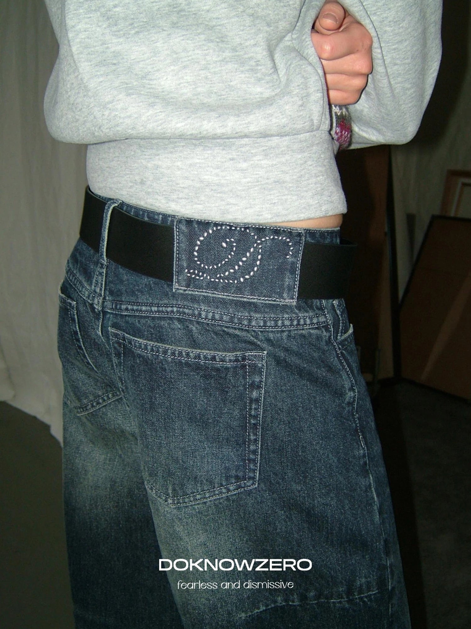 DKZ OFFICIAL Vintage Washed Wide Leg Denim Pants With Rivet Details
