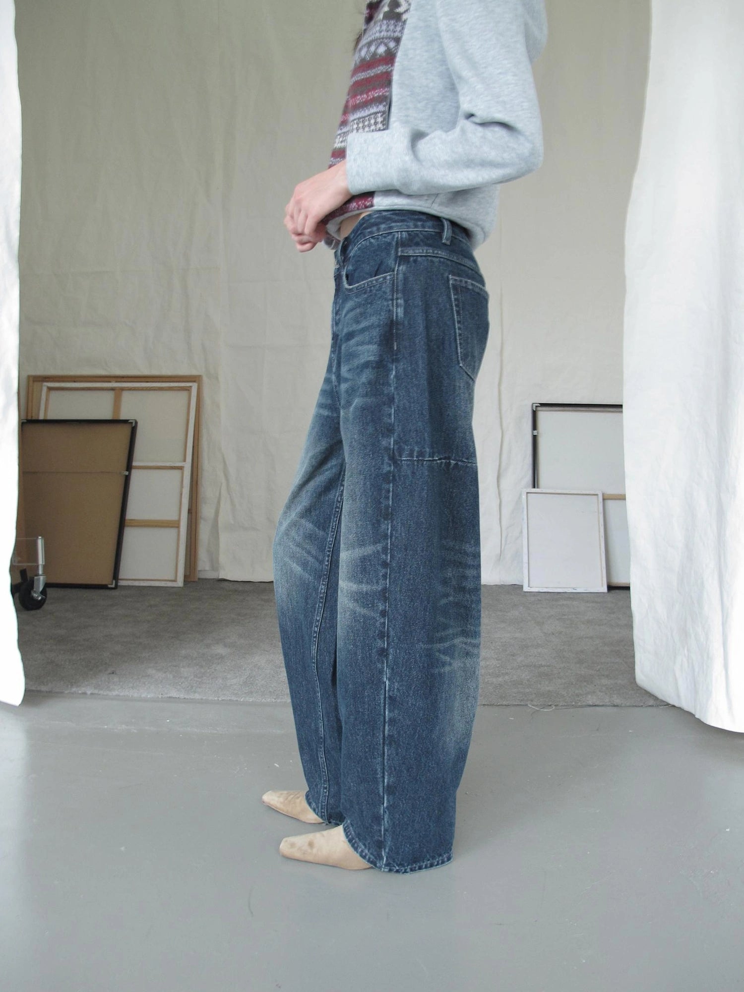 DKZ OFFICIAL Vintage Washed Wide Leg Denim Pants With Rivet Details