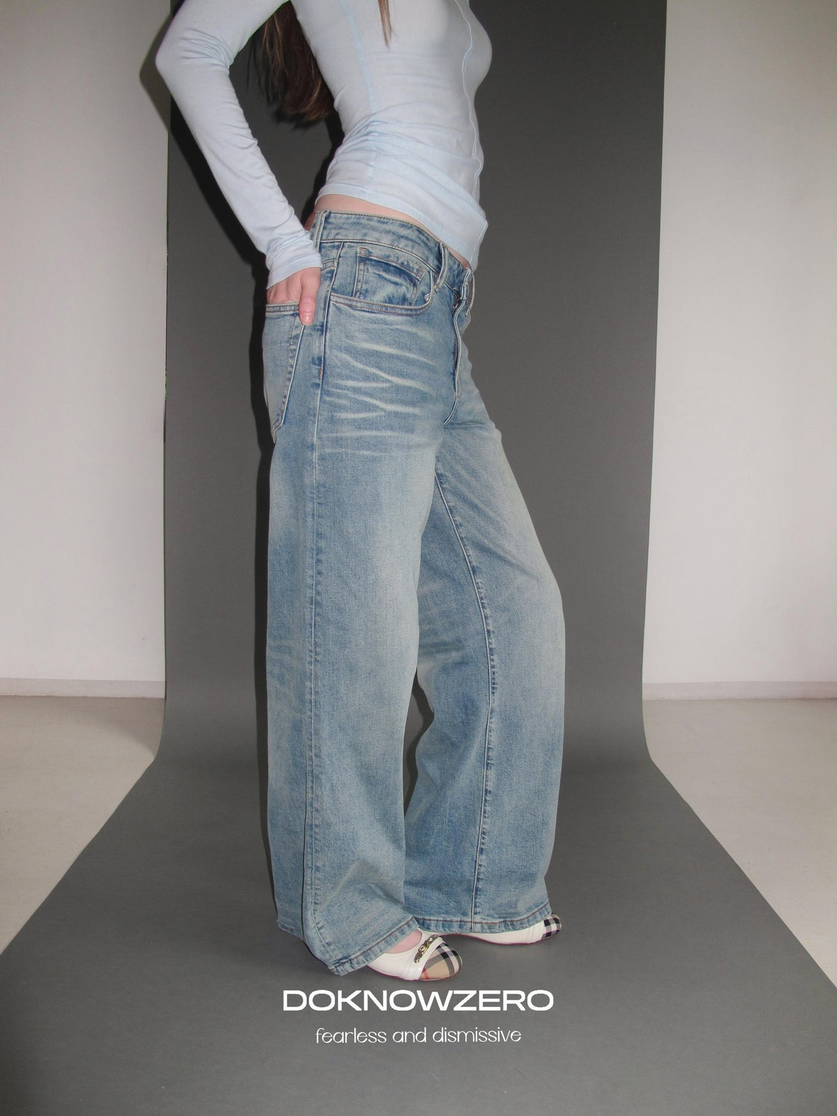 DKZ OFFICIAL Washed Vintage Blue Button Fly Natural Waist Women&