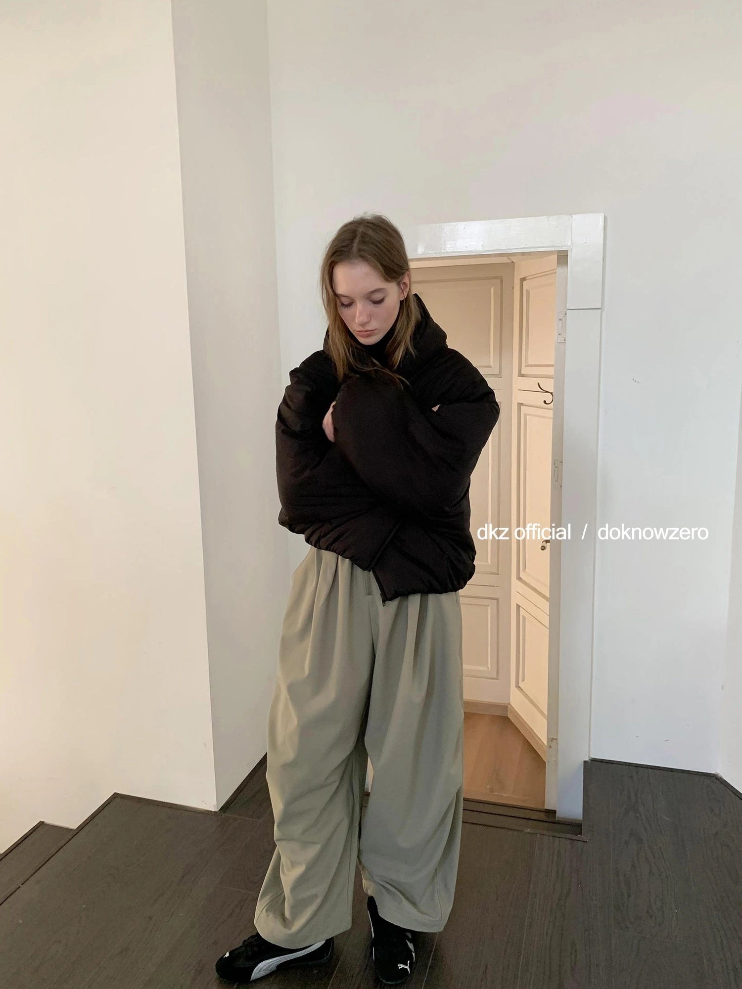 DKZ OFFICIAL Waterproof Loose Fit Outdoor Trousers For Women