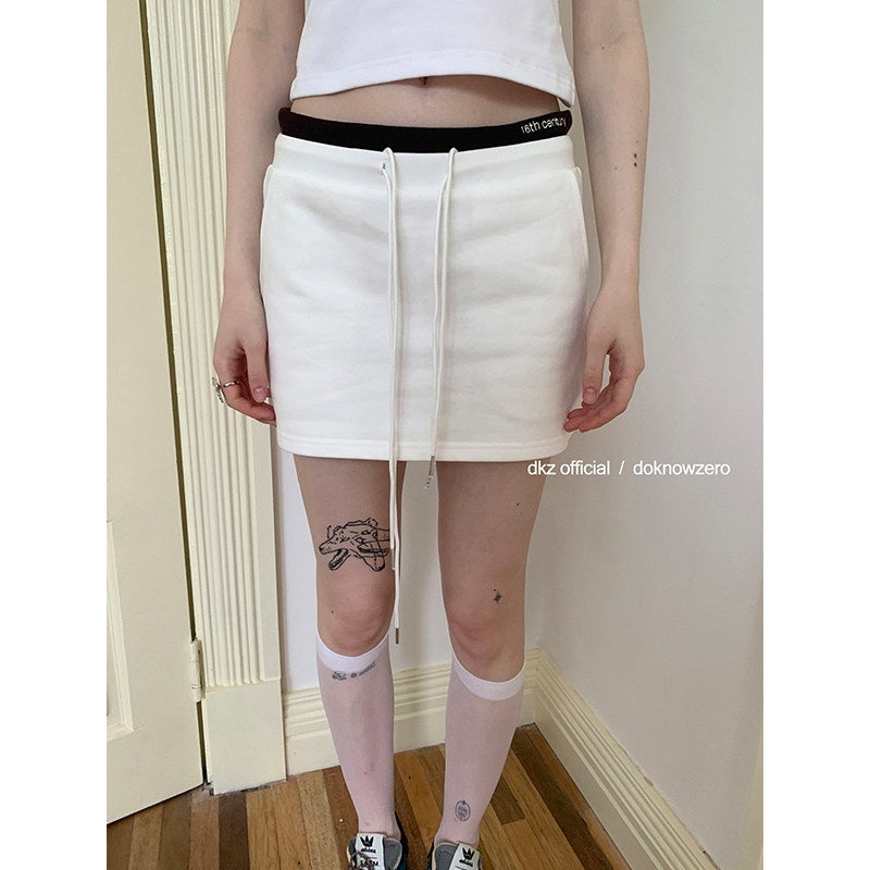 DKZ_OFFICIAL_White_Contrast_Colorblock_Panel_Mid_Waist_Women&