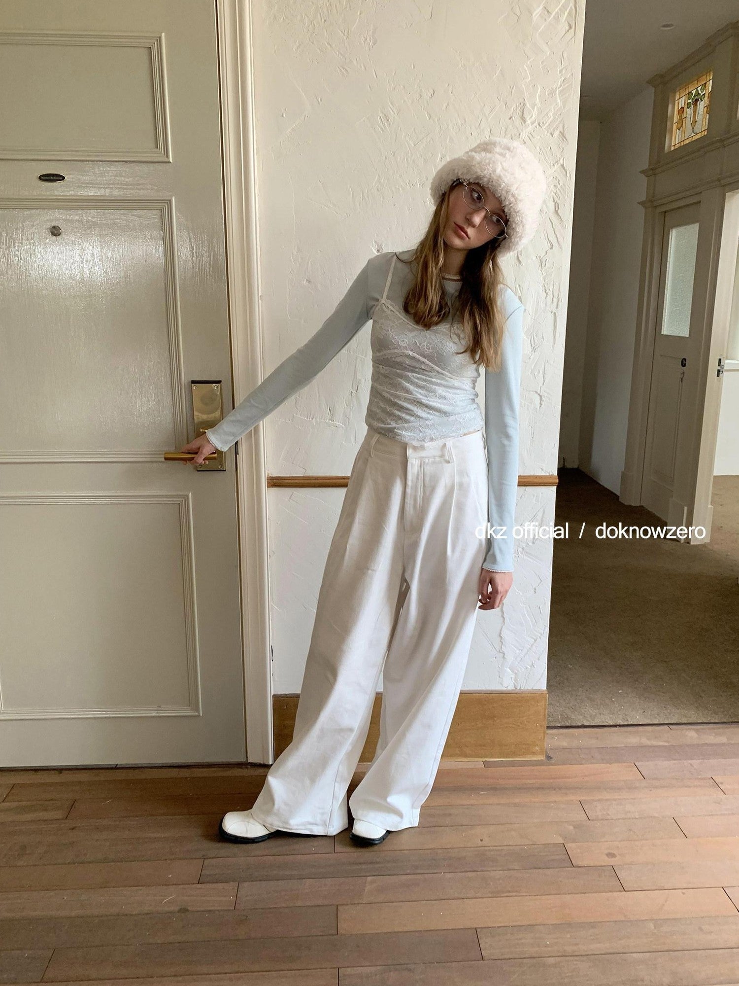 DKZ OFFICIAL White Embroidered Cutout Layered Women&