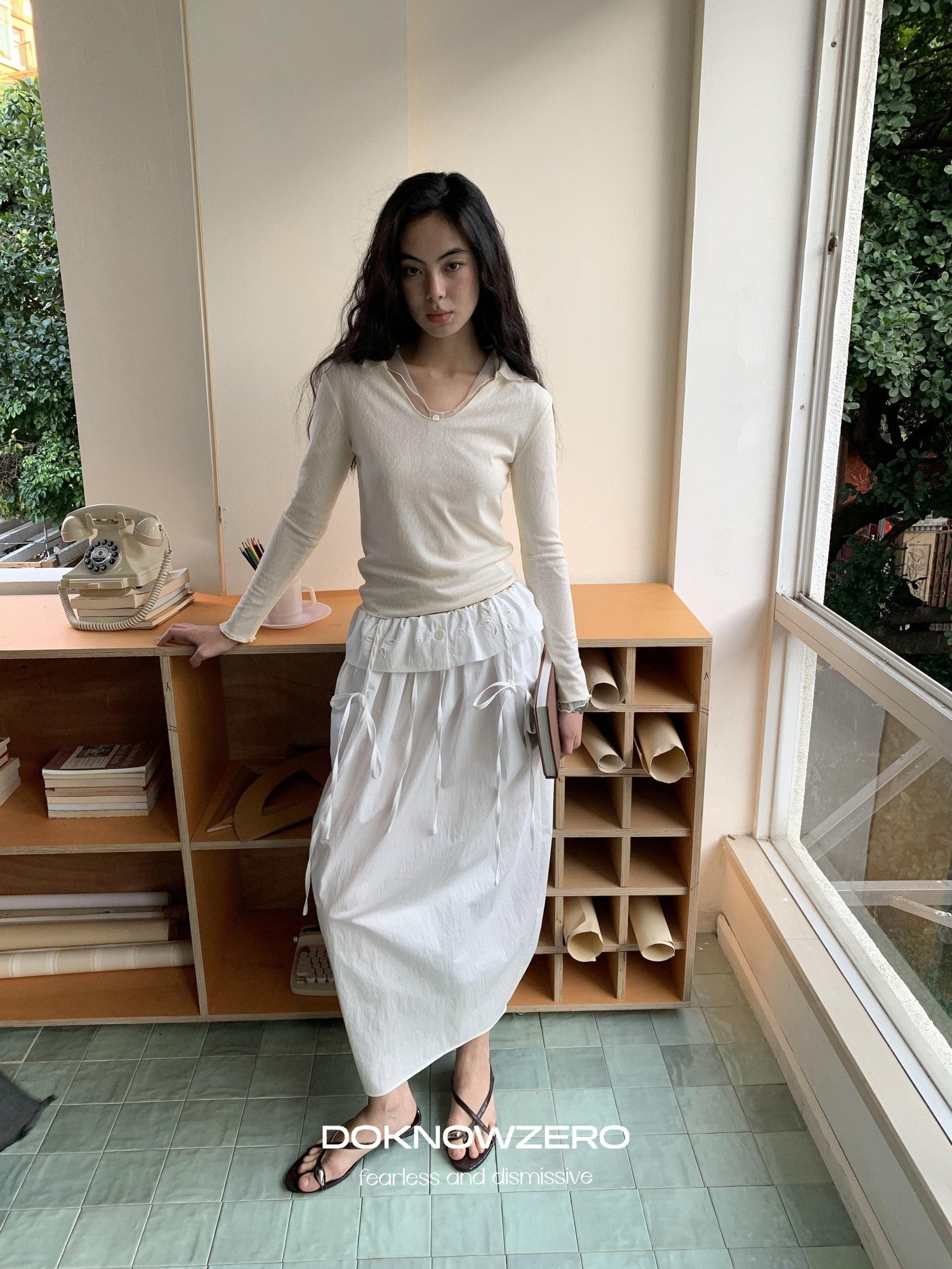 DKZ OFFICIAL White Embroidered Waistband Lantern Women&