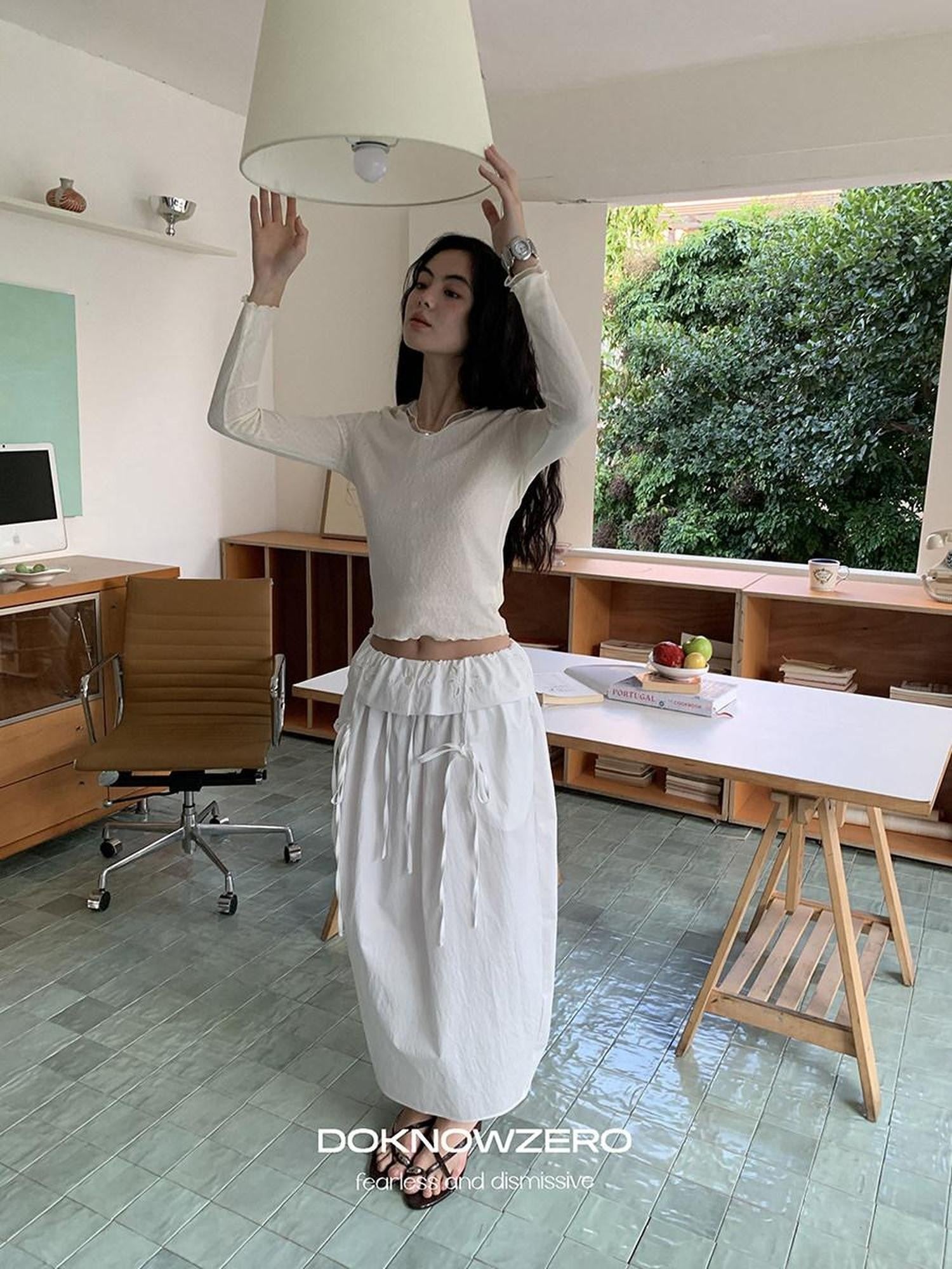 DKZ OFFICIAL White Embroidered Waistband Lantern Women&