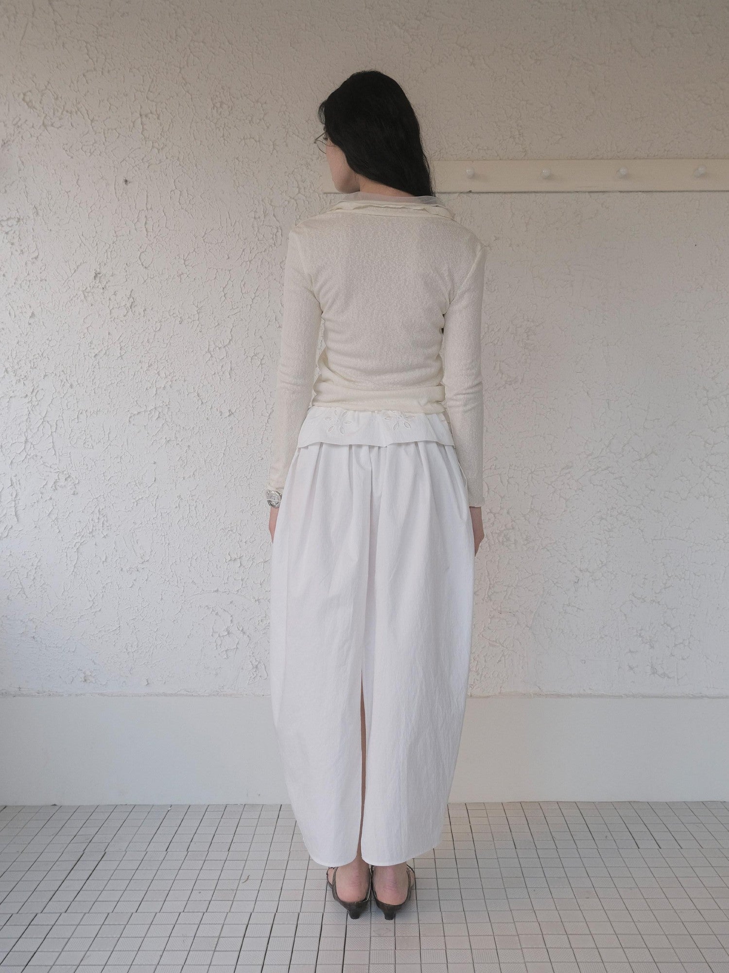 DKZ OFFICIAL White Embroidered Waistband Lantern Women&