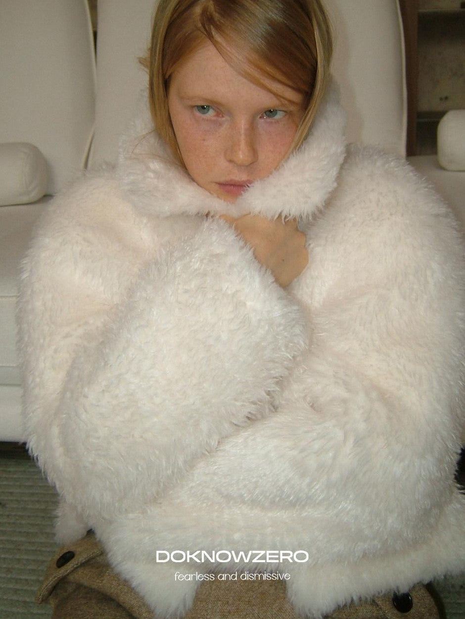 DKZ OFFICIAL White Faux Fur Oversized Boxy Women&
