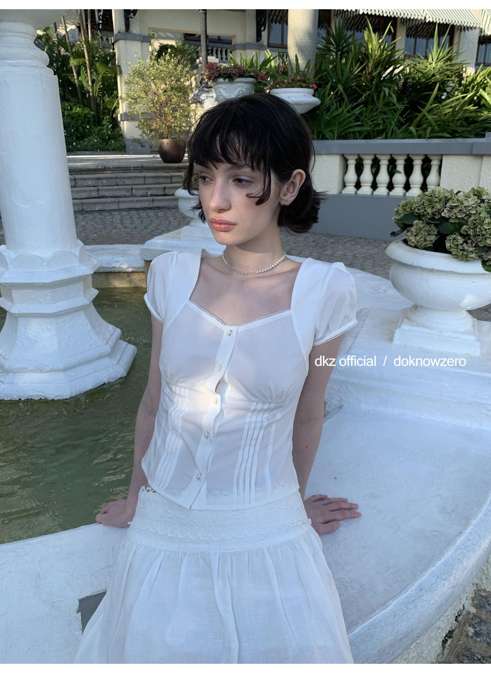 DKZ_OFFICIAL_White_French_Square_Neck_Button_Women&