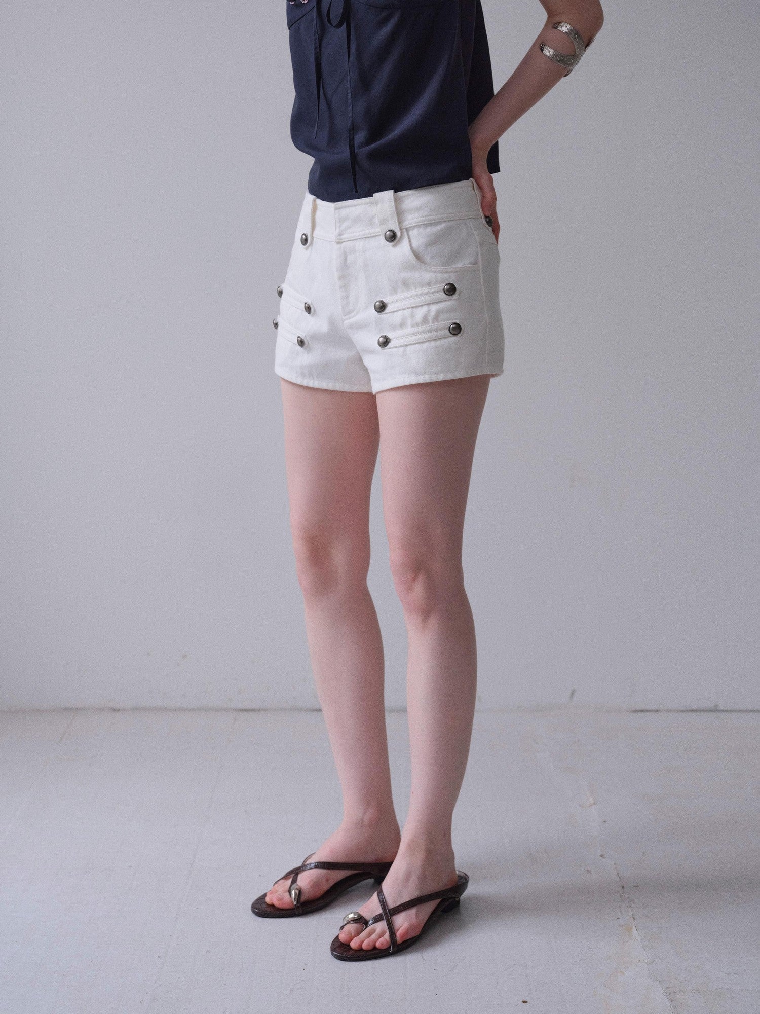 DKZ OFFICIAL White Knight Napoleon Button Low Rise Slim Women&