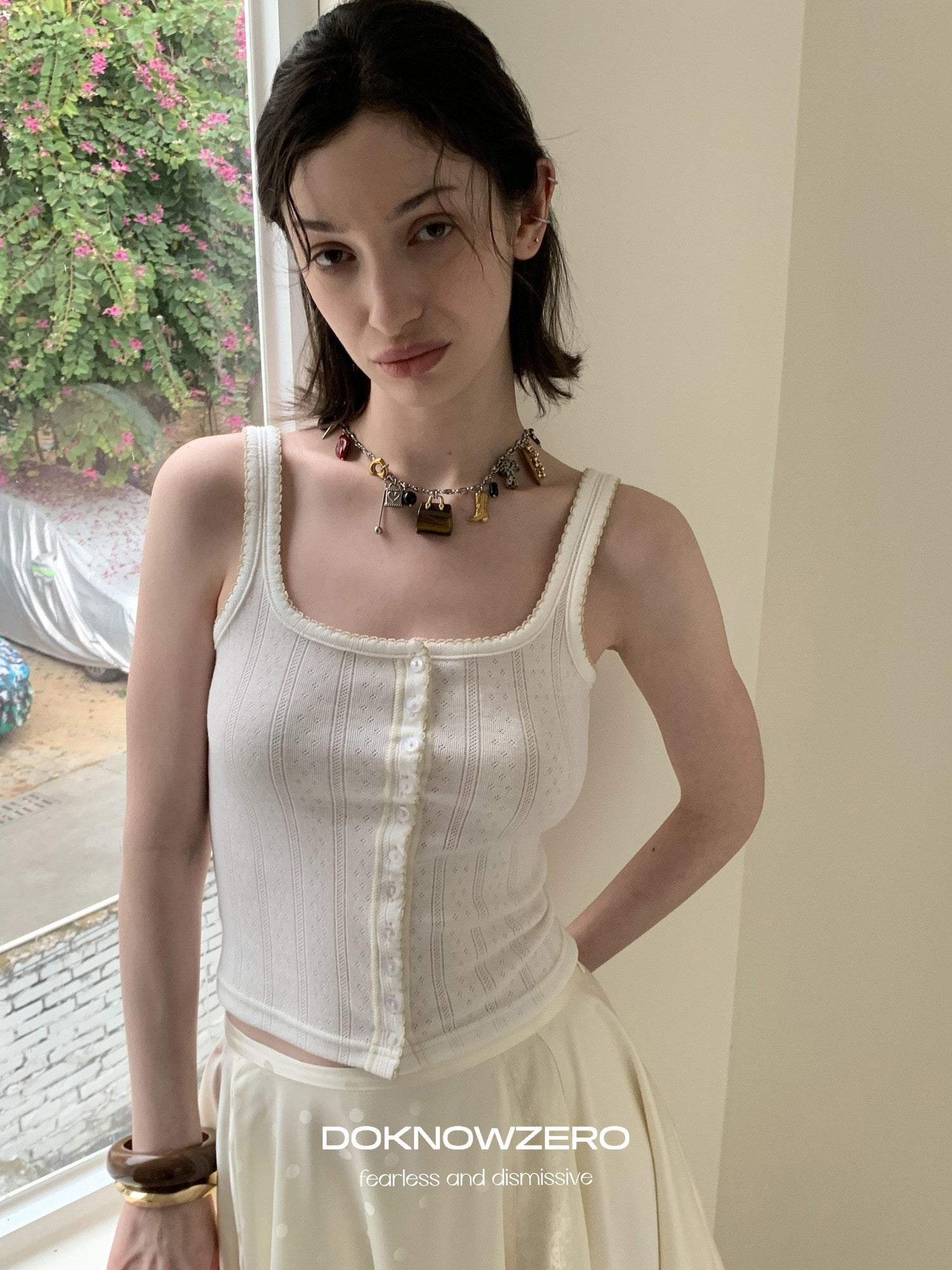 DKZ OFFICIAL White Lace Buttoned Slim Racerback Women&
