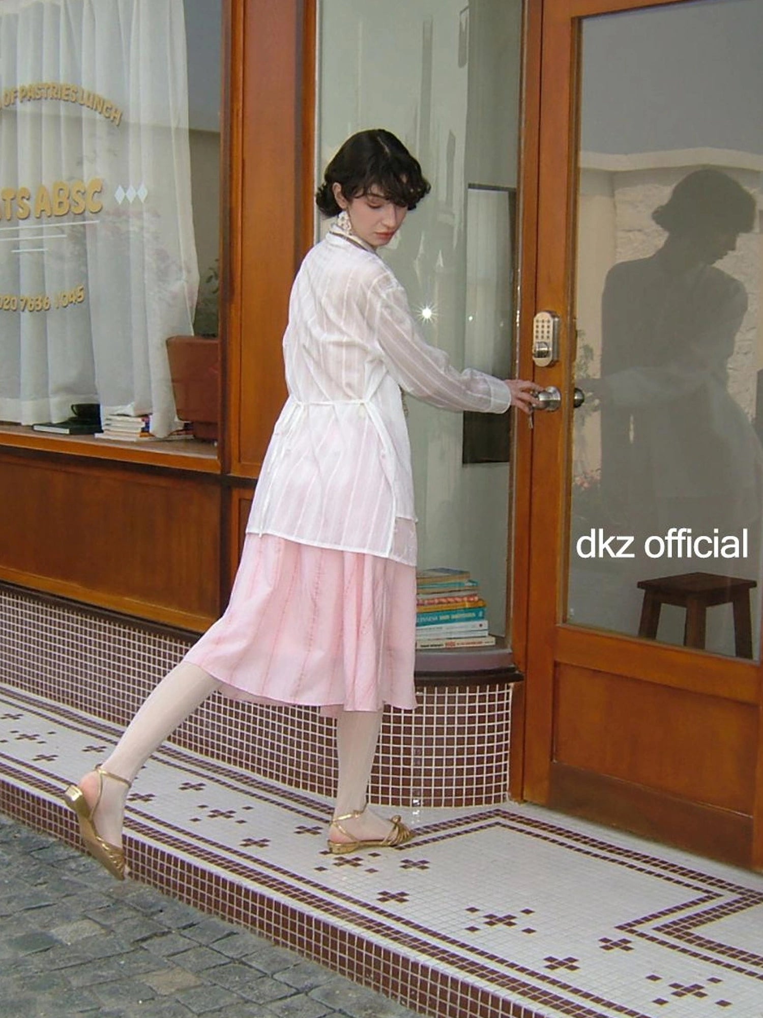 DKZ OFFICIAL White Lace Paneled Long Sleeve Shirt With False Layering