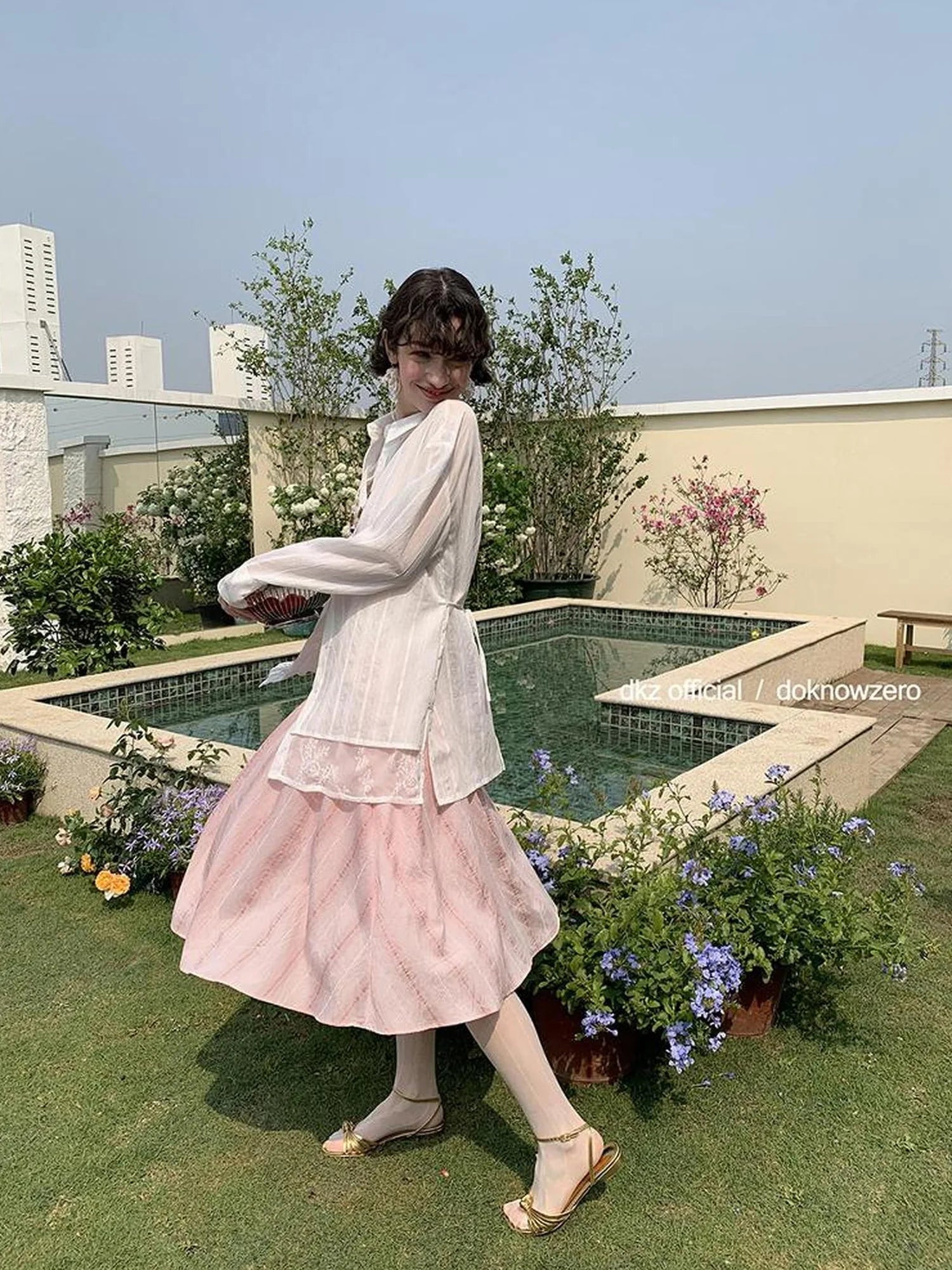 DKZ OFFICIAL White Lace Paneled Long Sleeve Shirt With False Layering