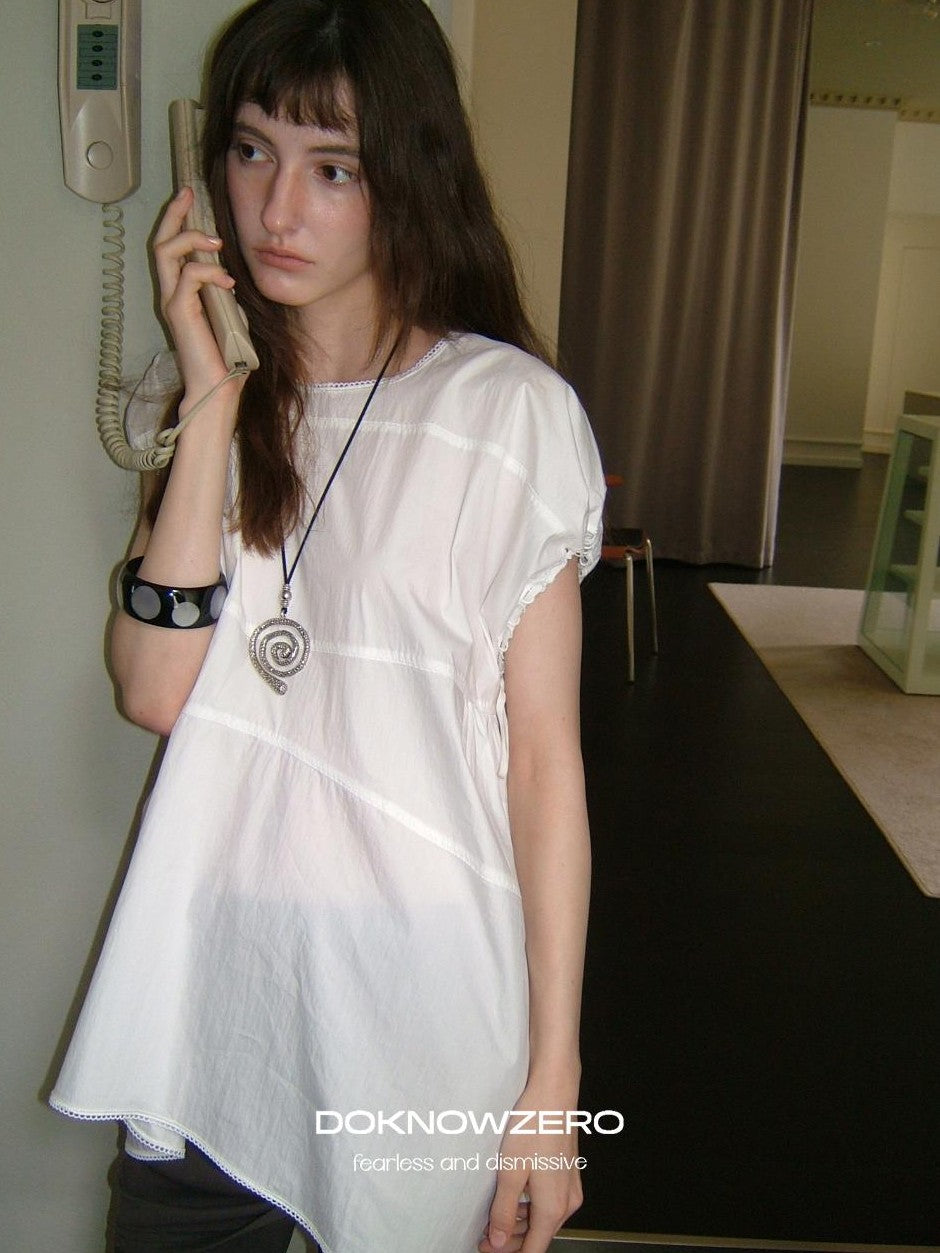 DKZ OFFICIAL White Small Flutter Sleeve Loose Women&